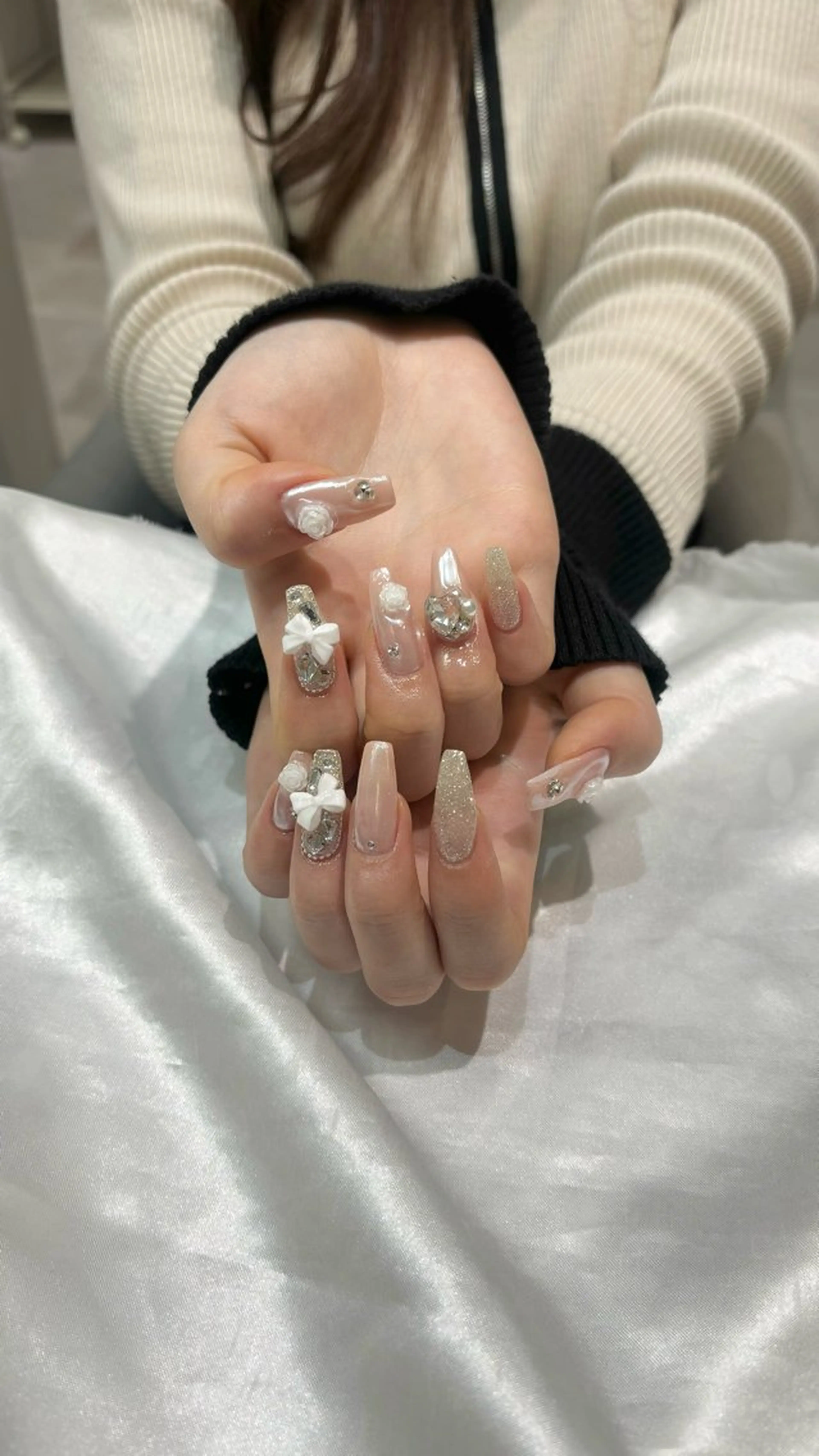 ネイル ハンドネイル GO TODAY SHAiRE SALON 表参道colore店所属・emmi nailのネイルデザイン