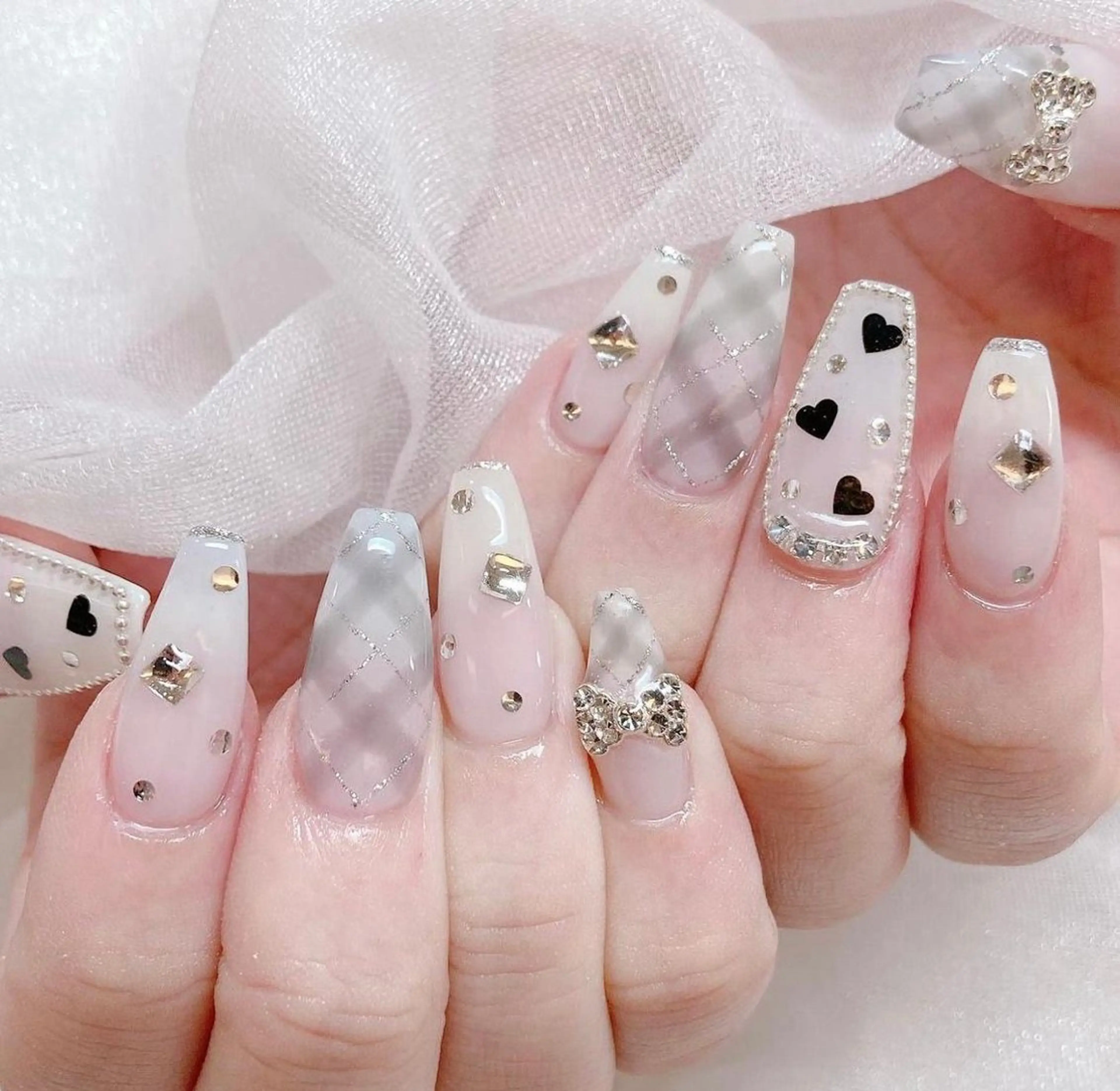 セミロング ハンドネイル 長さだし専門店 ROKANAILのネイルデザイン