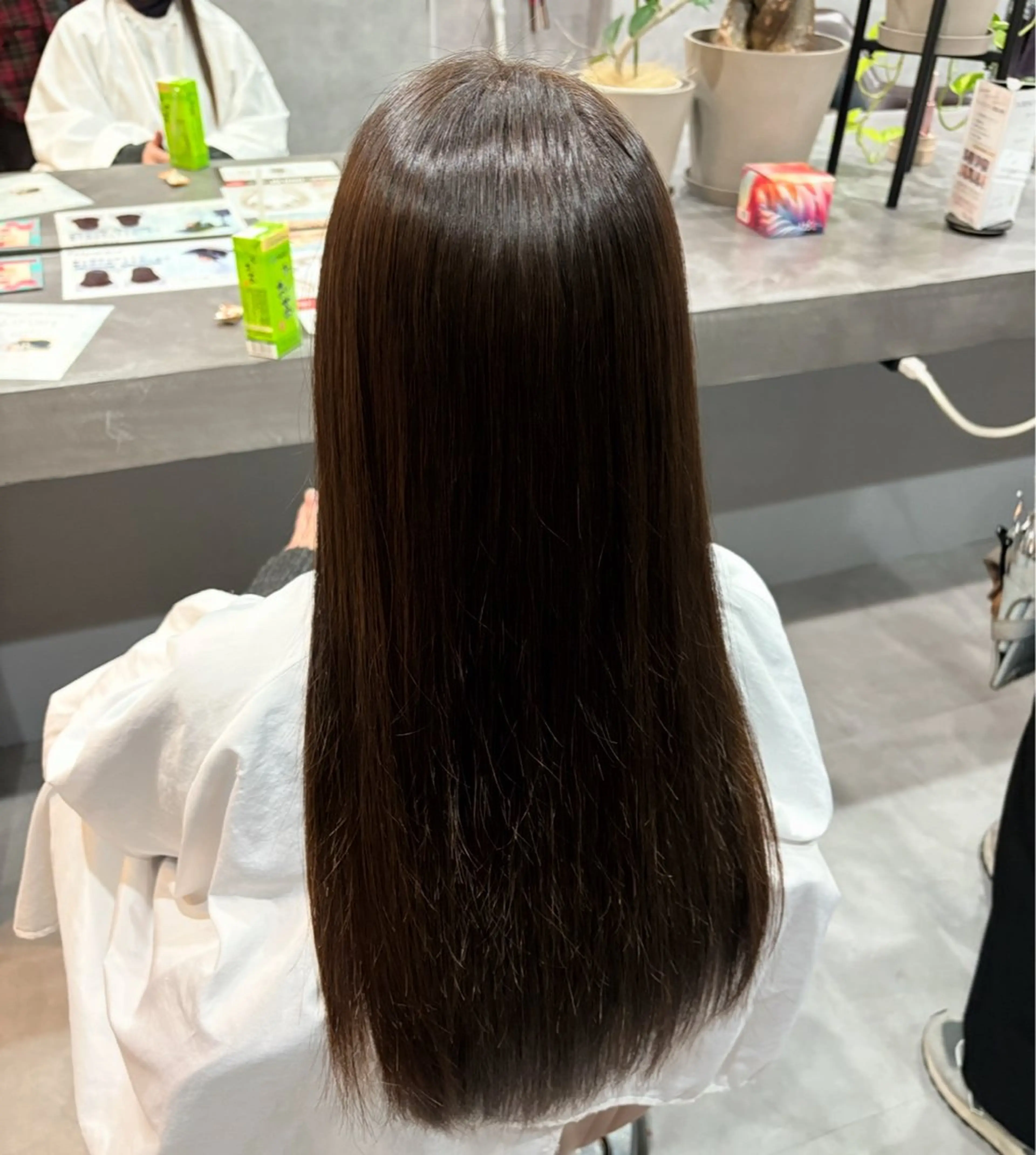 カラー 新堀 紗凪のヘアスタイル