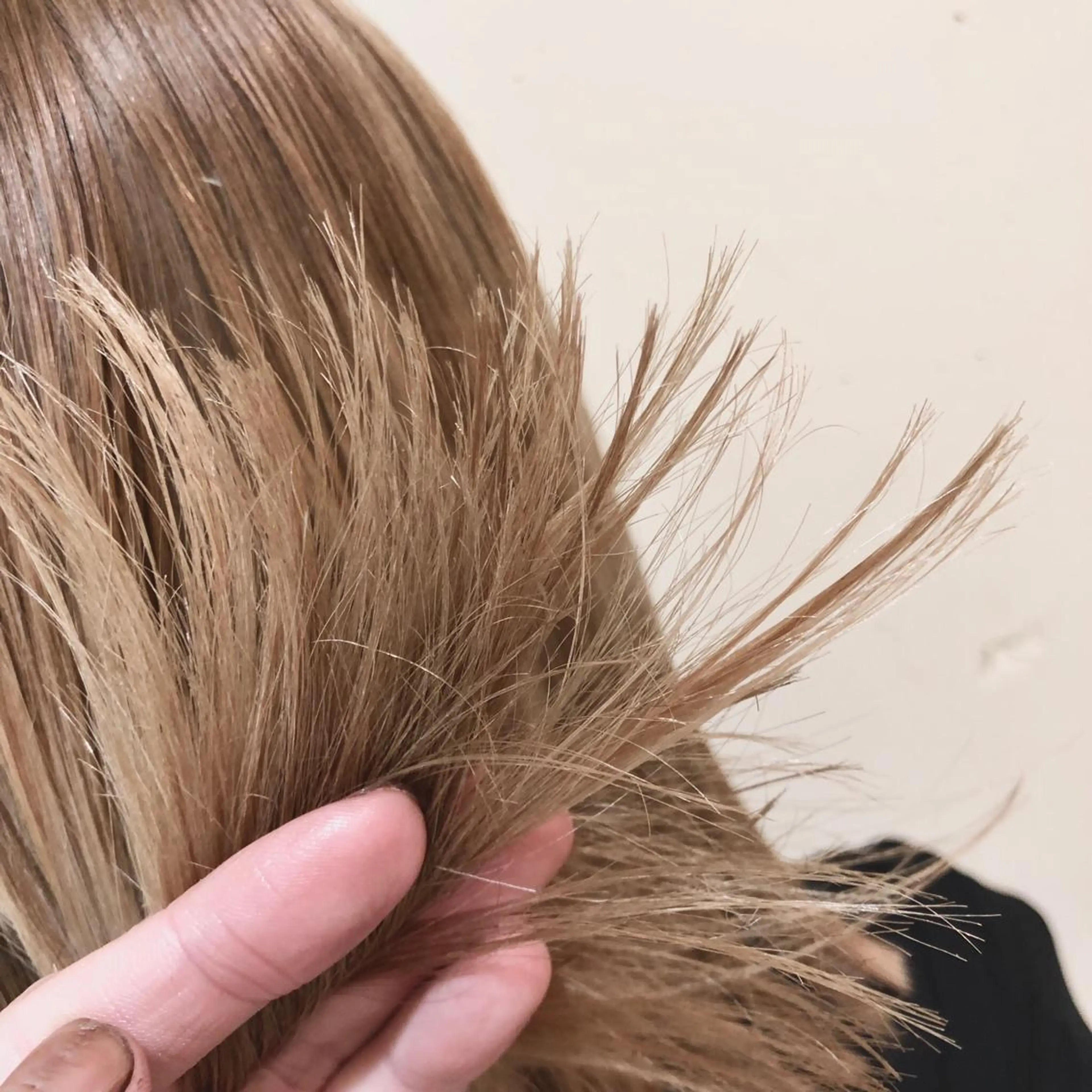 ミディアム カラー パーマ ヘアアレンジ バレイヤージュ ベージュカラー ブリーチ ケアブリーチ 透明感カラー 【ツヤ髪美容師】 ツダケイスケのヘアスタイル