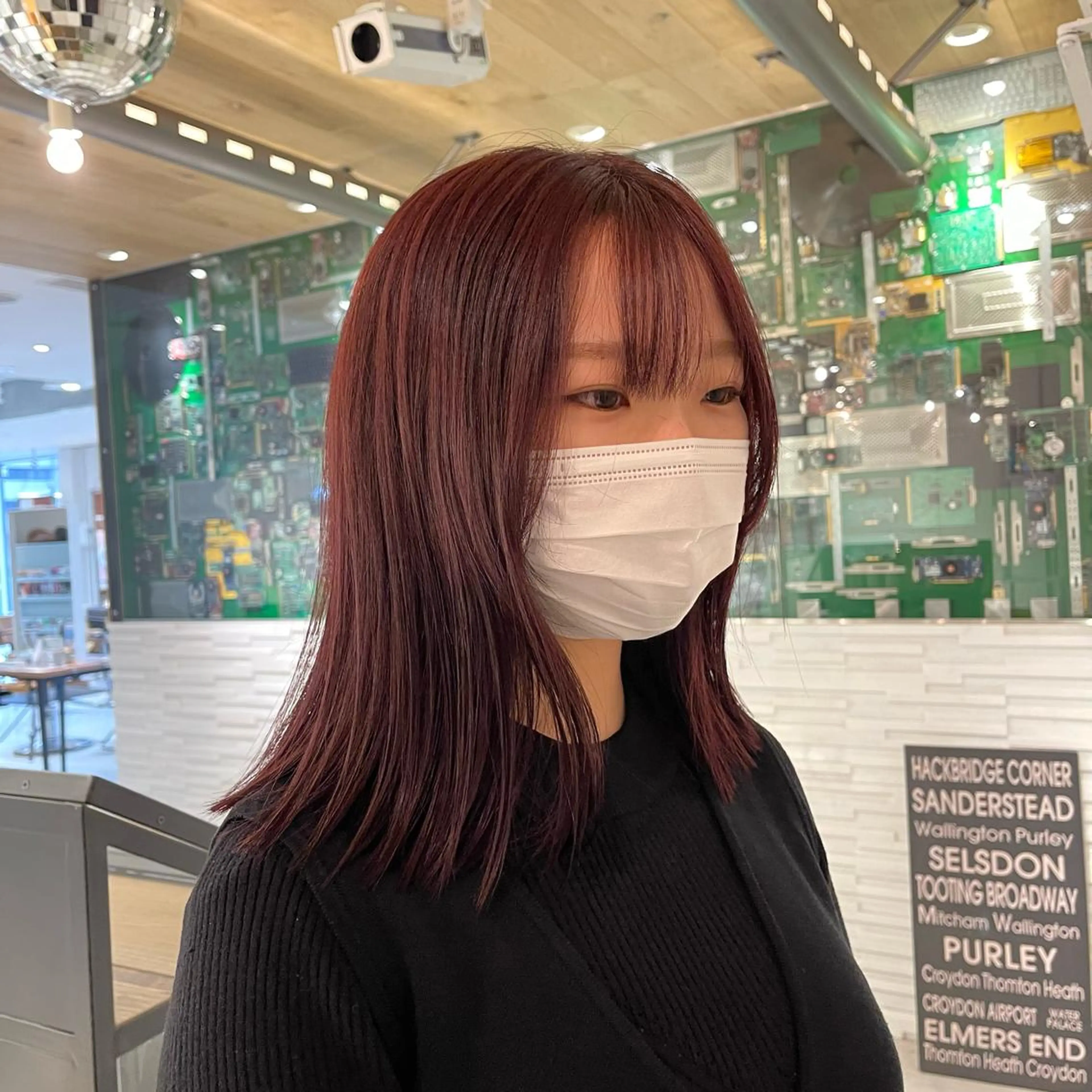 ミディアム カラー レッドカラー カット ヘアカラー トリートメント lunty miichiのヘアスタイル