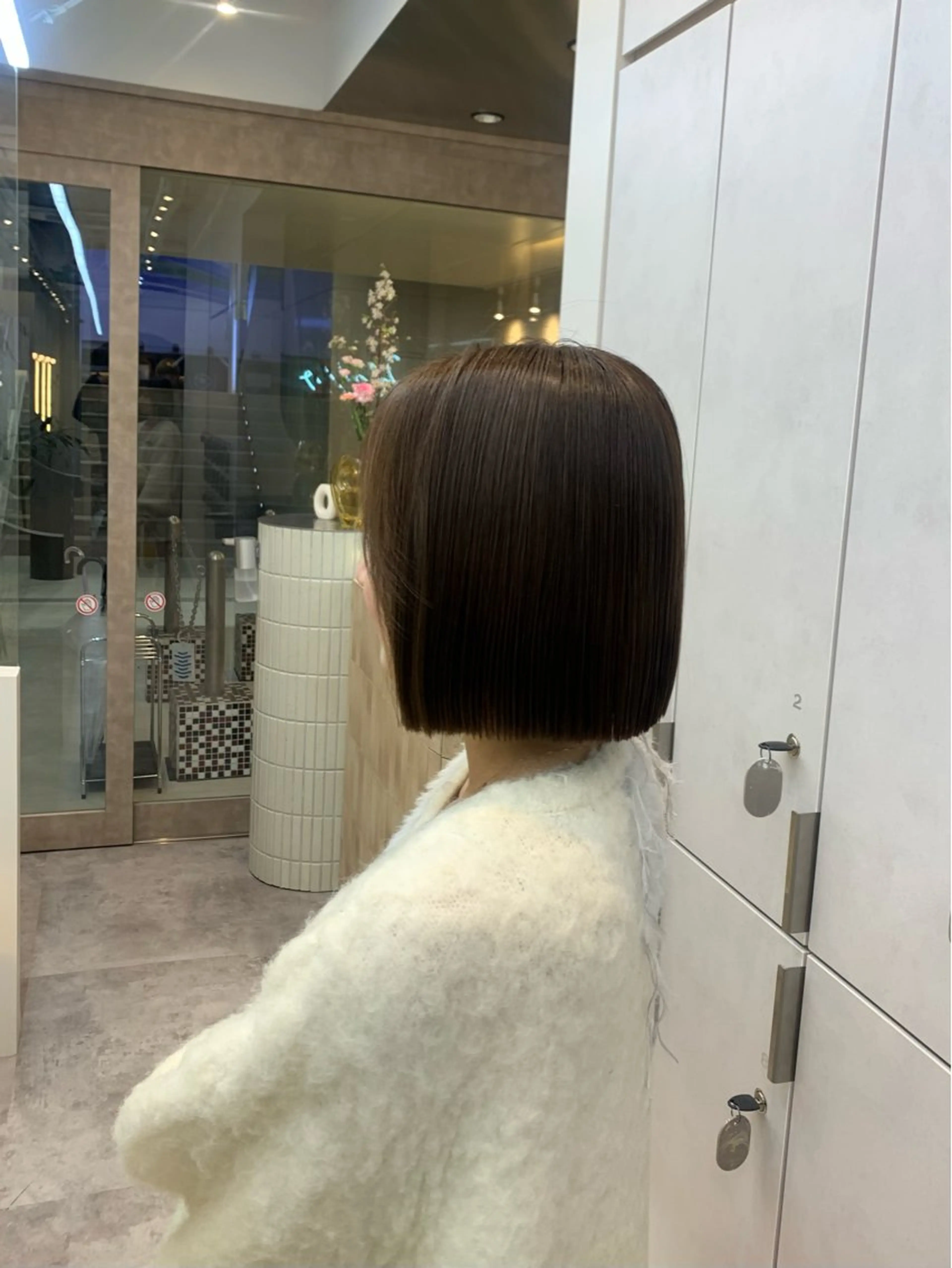 ミディアム カット ヘアカラー トリートメント Hello by Sea所属・レイヤー/ボブ/艶髪 /顔周り/伊藤　勇司のヘアスタイル