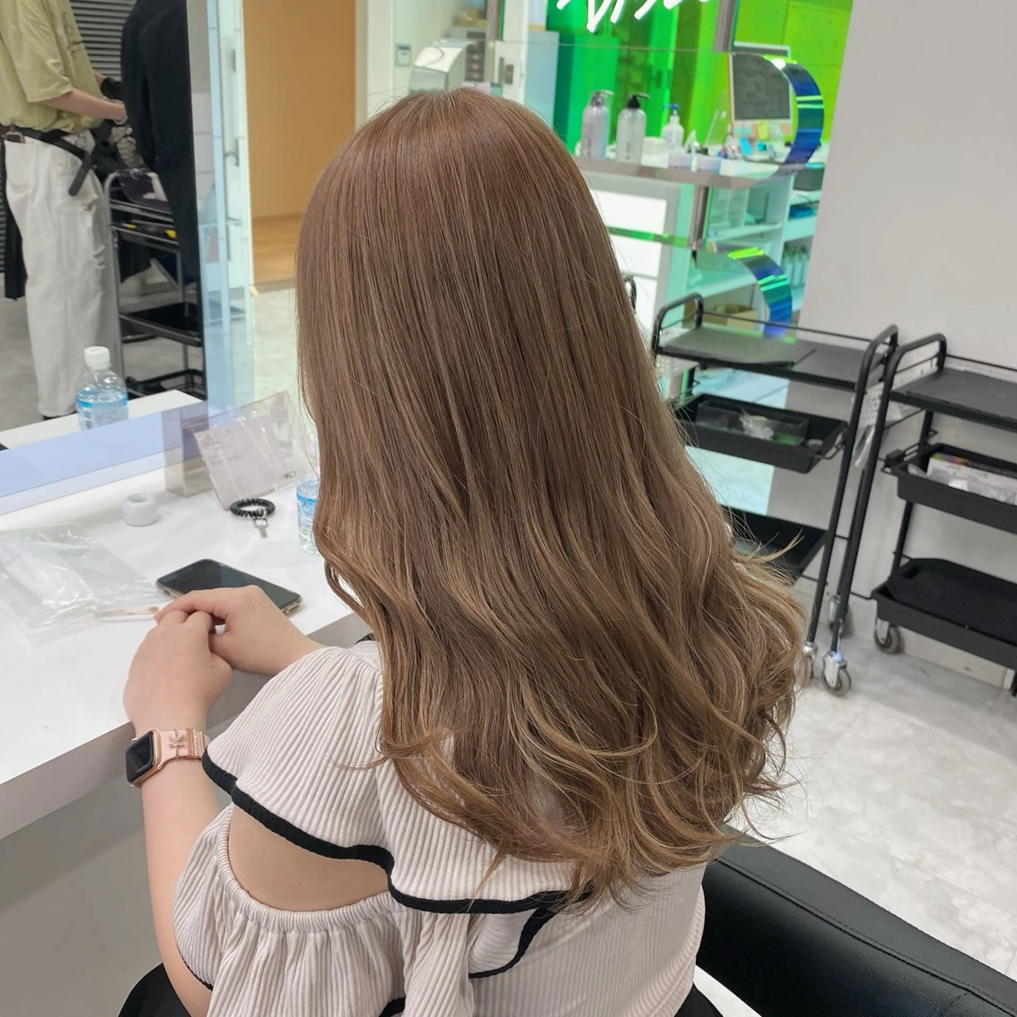 セミロング カラー ヘアカラー ✨透明感、艶髪ヘア✨ 韓国ヘア特化💖のヘアスタイル