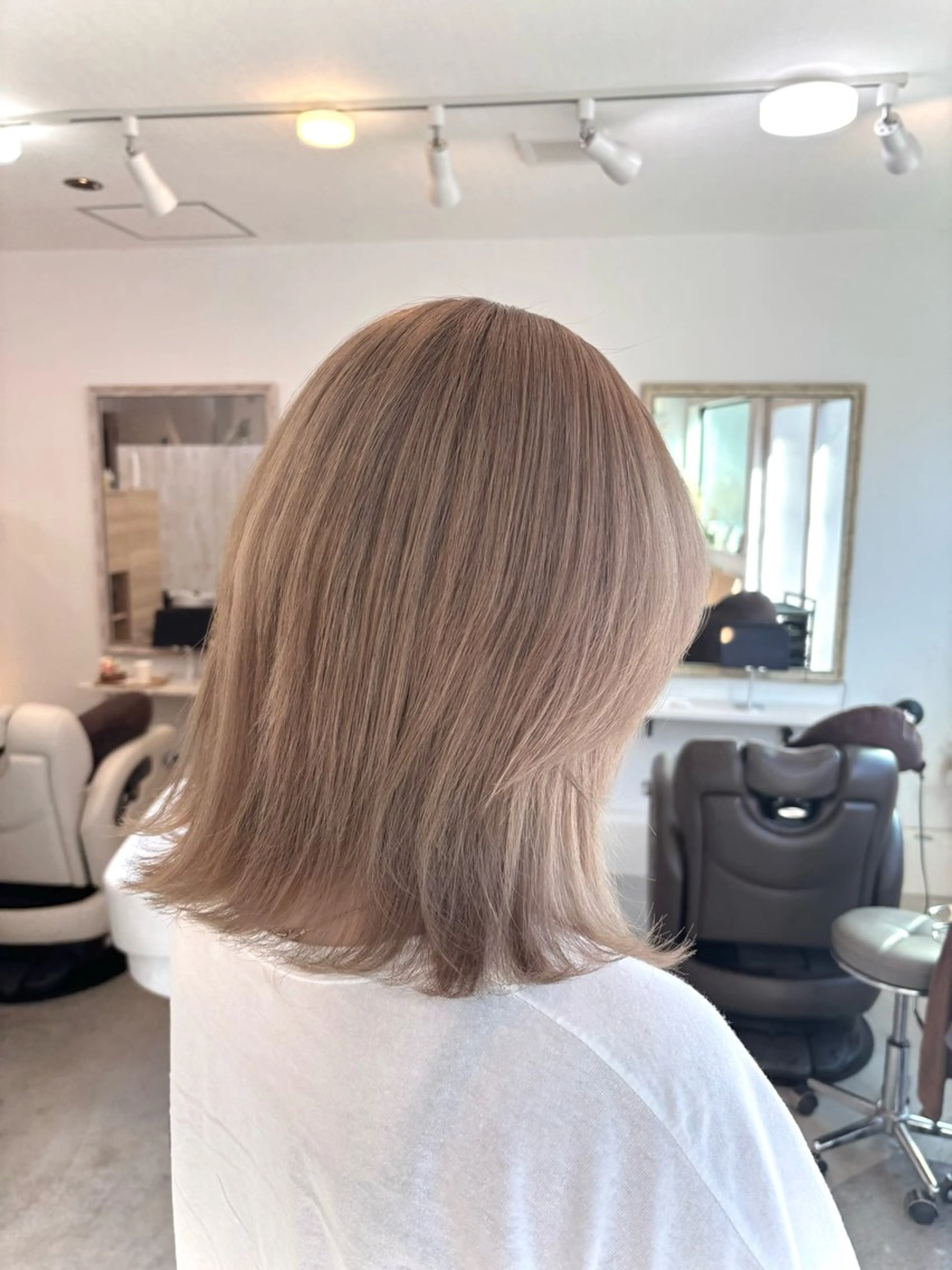 ミディアム noa.所属・noa. 高橋タツヤのヘアスタイル