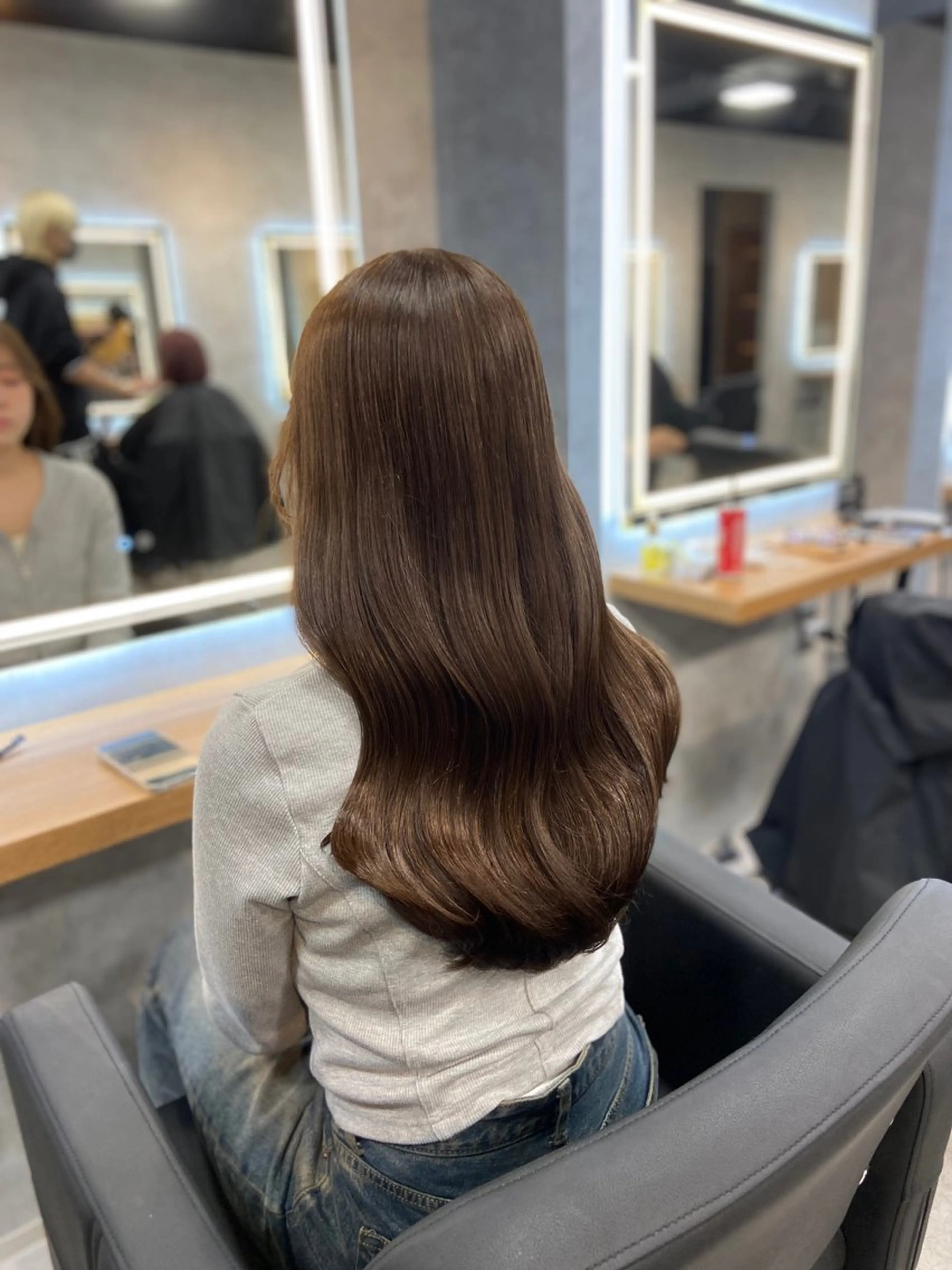 ロング カラー ヘアアレンジ カット ヘアカラー トリートメント ヘアセット レイヤー×透明感カラ ーHAYATOのヘアスタイル