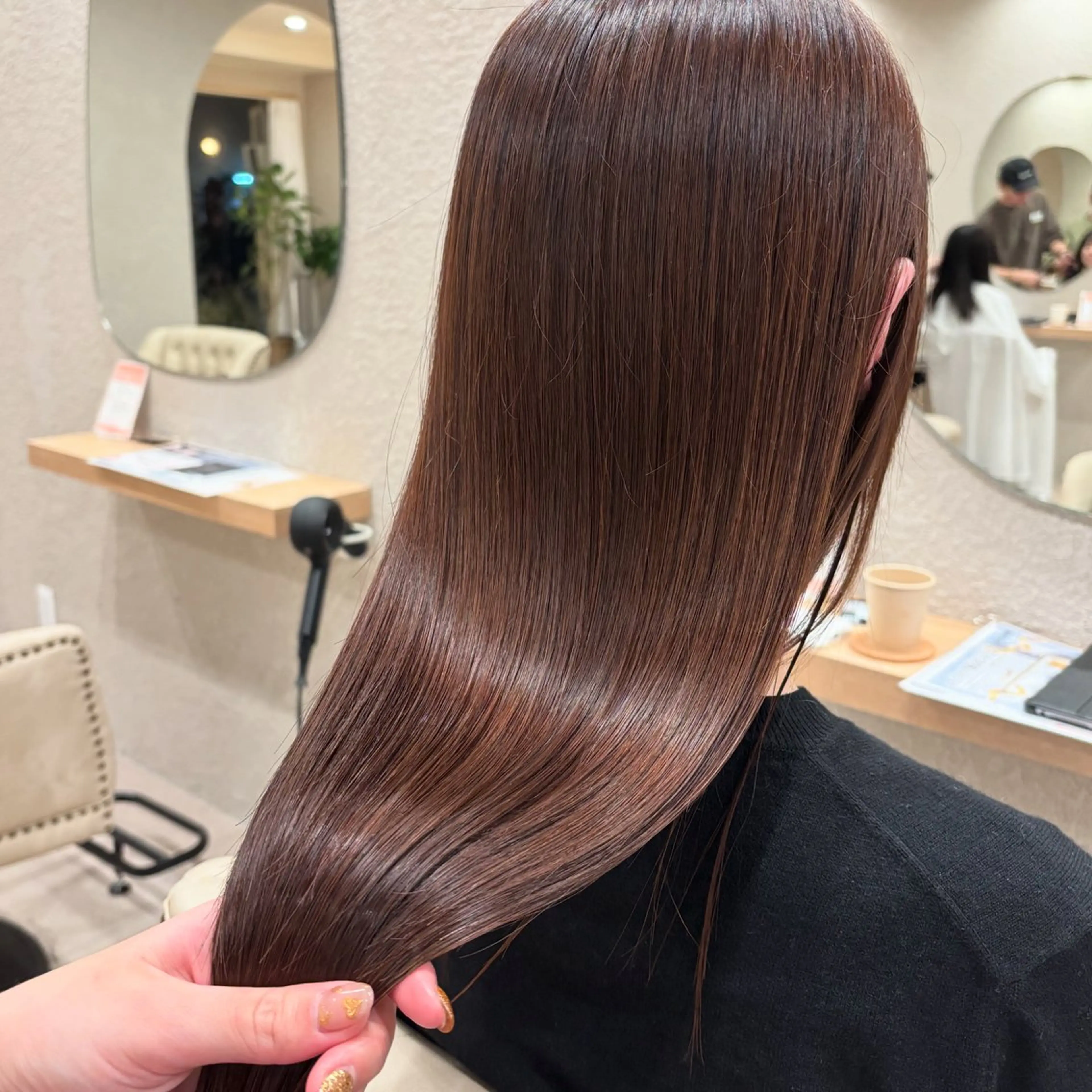 ロング 野村 玲美のヘアスタイル