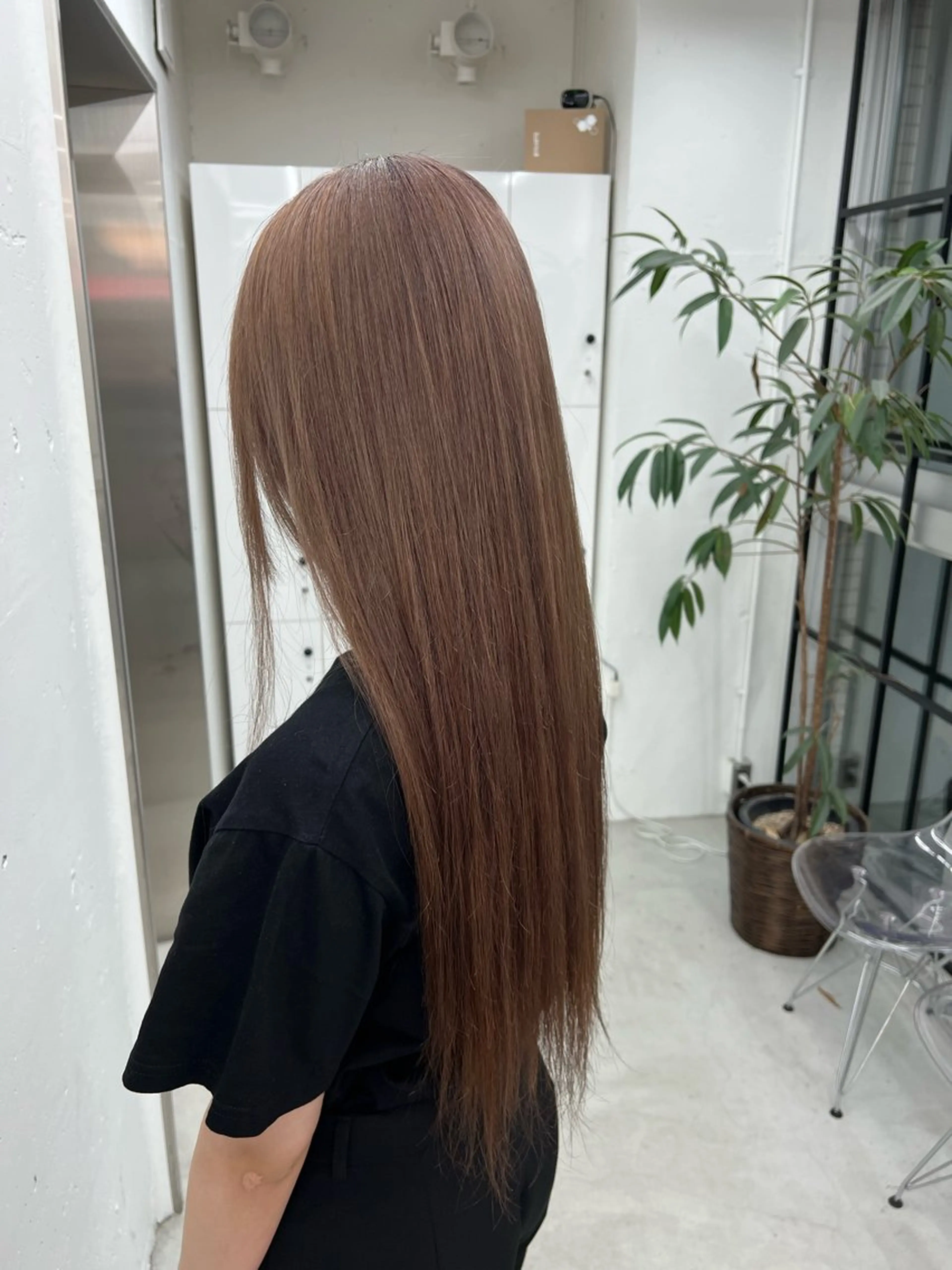 ロング カラー ベージュカラー 透明感カラー ミルクティーベージュ ロング ヘアカラー トリートメント あすか JILLSTUDIOのヘアスタイル