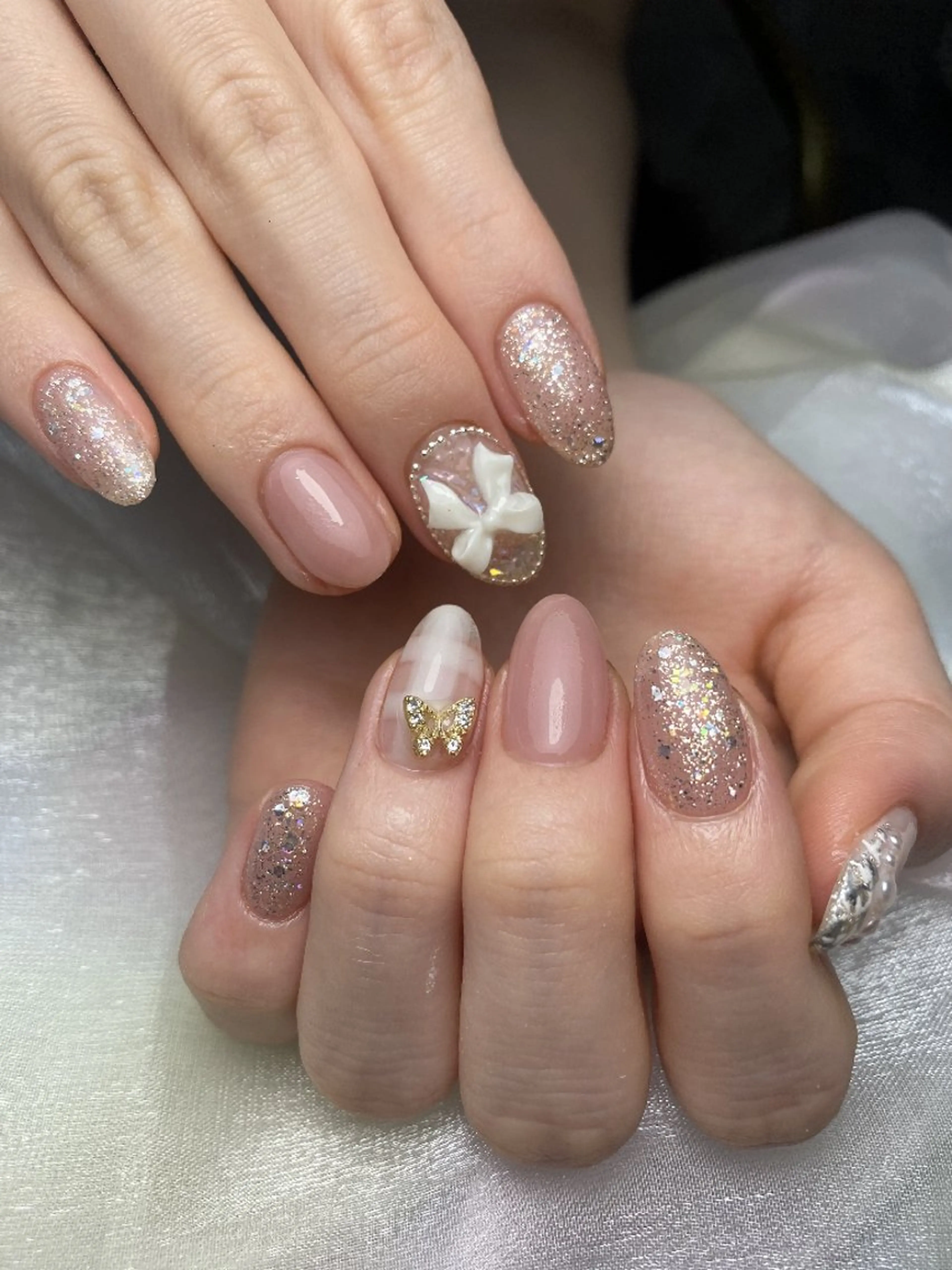 ネイル フラワーネイル フットネイル フレンチネイル ガーリー キラキラネイル ハンドネイル UM Nail Salonのネイルデザイン
