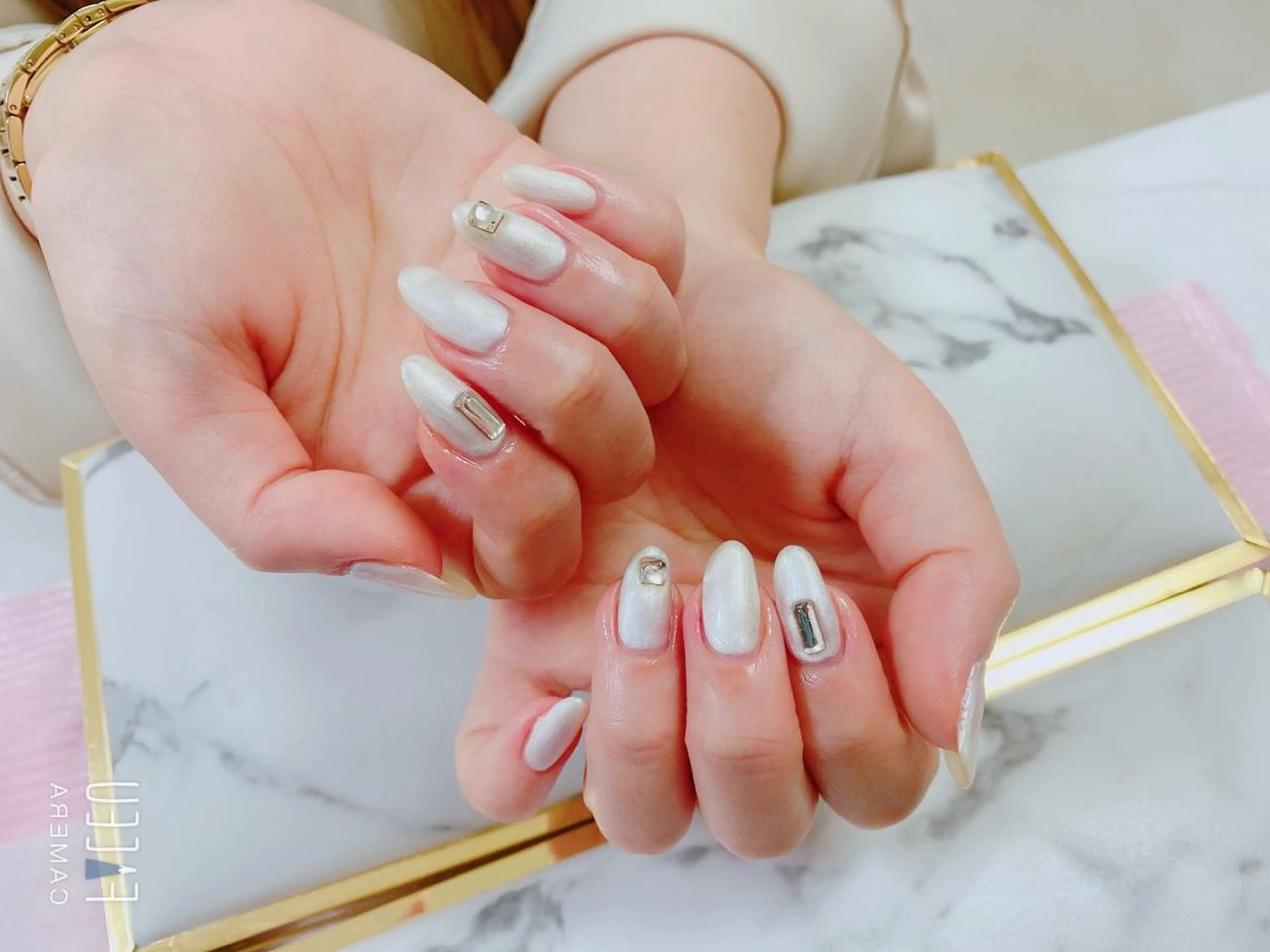 ネイル ネイルサロン エクラ 🌹【スカルプ専門】のネイルデザイン