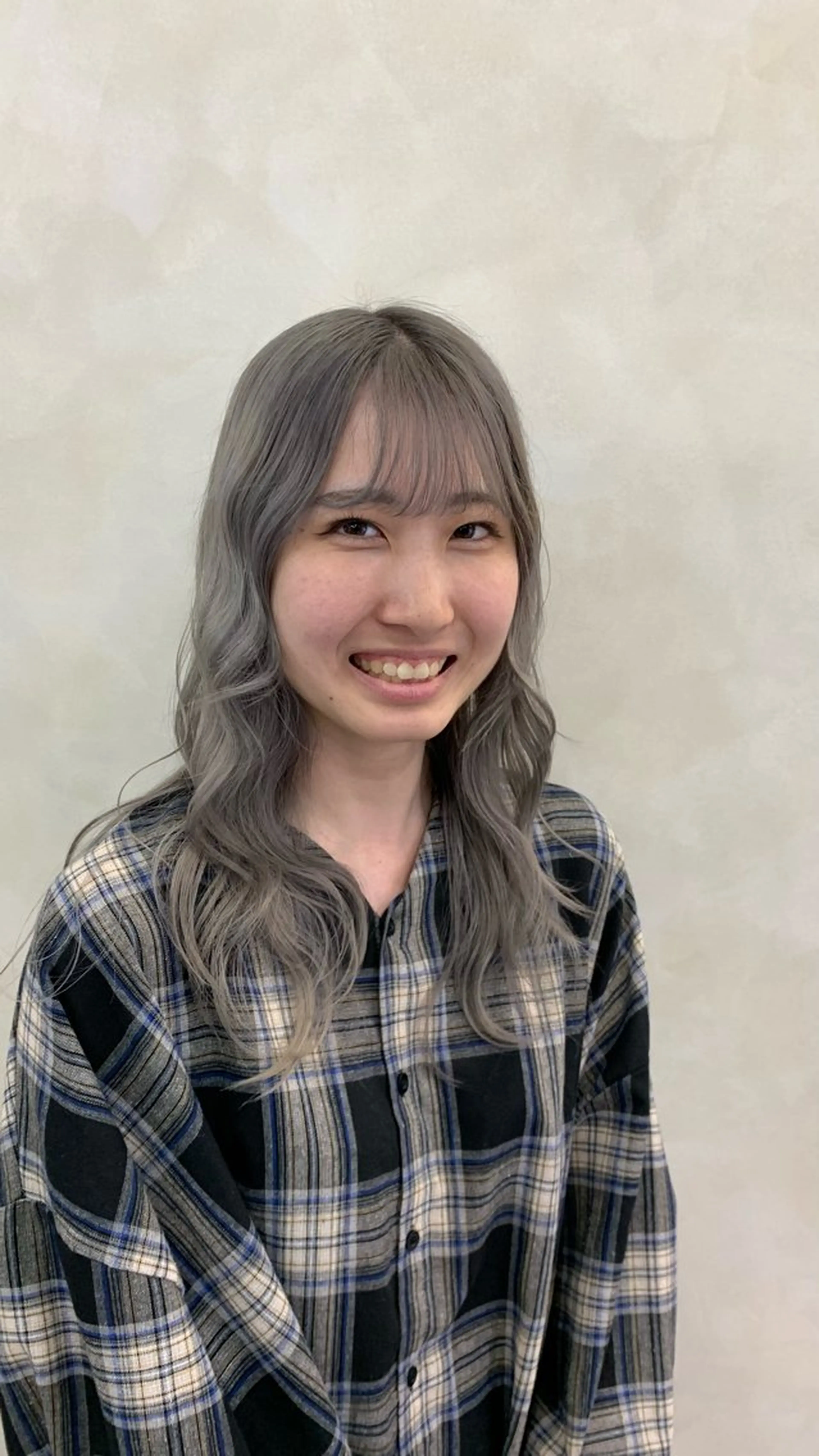 セミロング チバ ヒロトのヘアスタイル