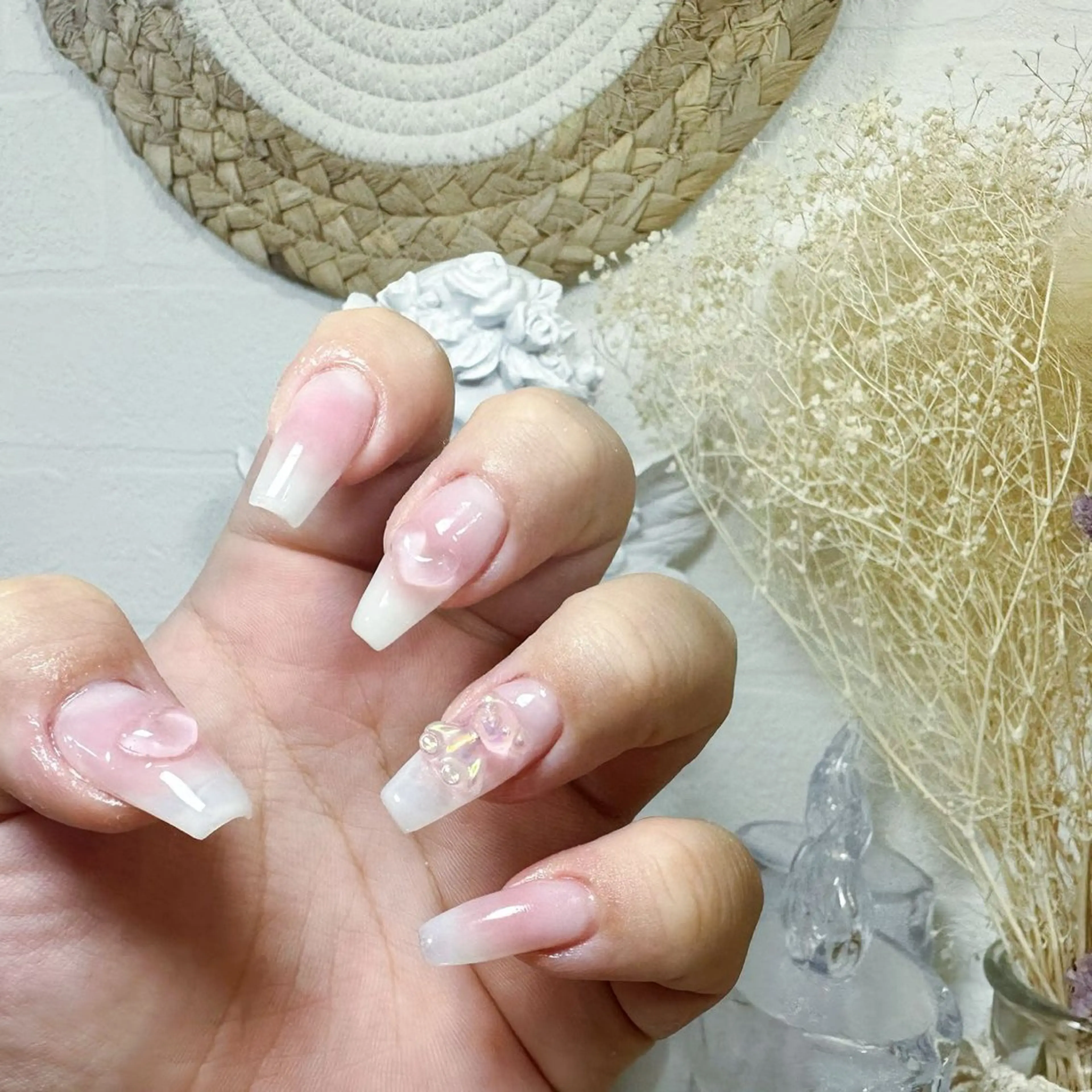 ネイル mira-cle大濱美容アカデミー所属・AI NAのネイルデザイン