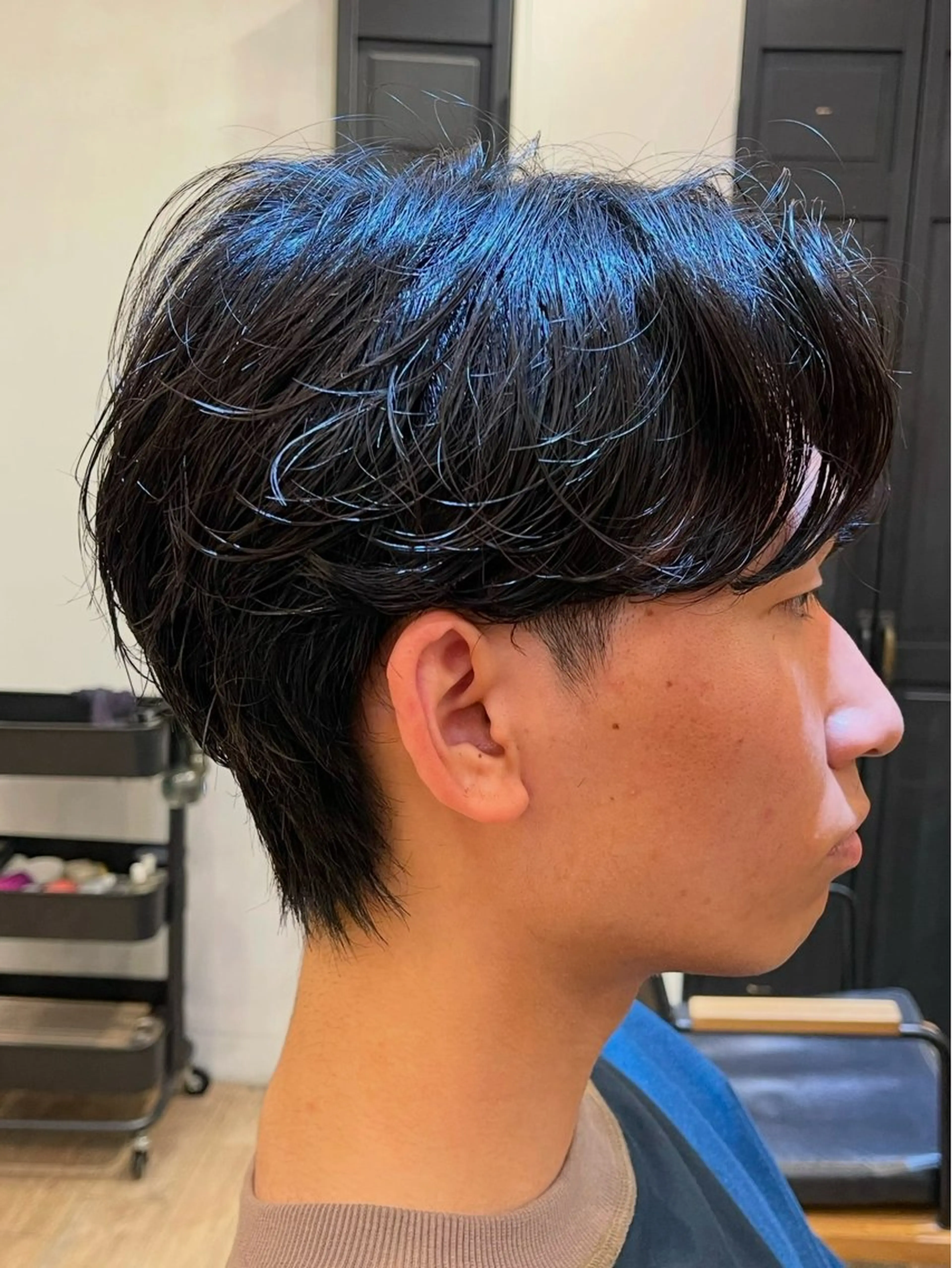 ショート パーマ メンズ ビジネス センターパート フェードカット フェザーパーマ メンズ韓国風 カット パーマ トリートメント ヘアセット 新宿メンズパーマ TAKEのヘアスタイル