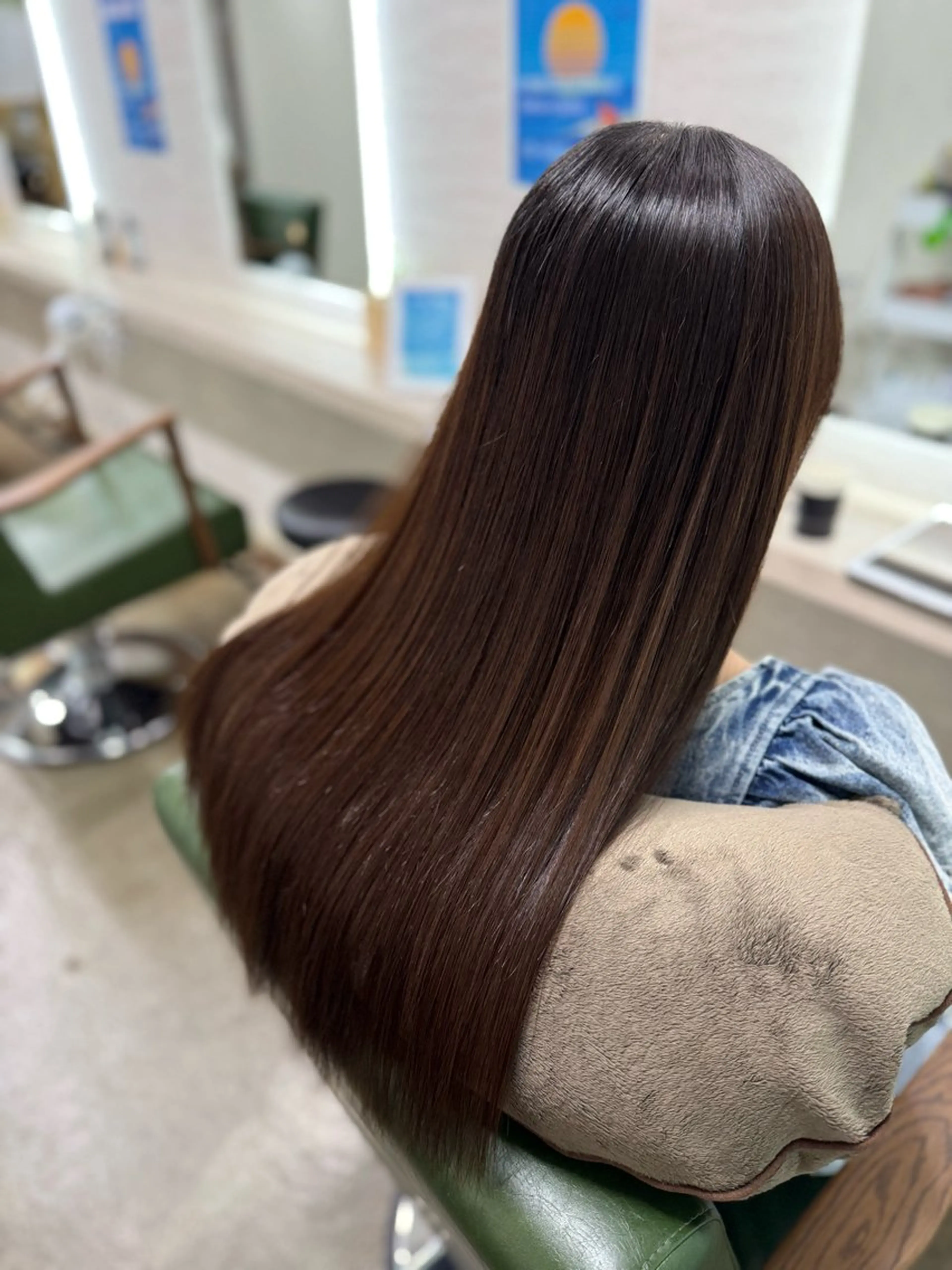 ロング カラー ハイライトカラー ボブ ハイライト 髪質改善 縮毛矯正 カット ヘアカラー トリートメント ヘッドスパ 🕊髪質改善縮毛矯正 /艶髪/関内🕊あべのヘアスタイル