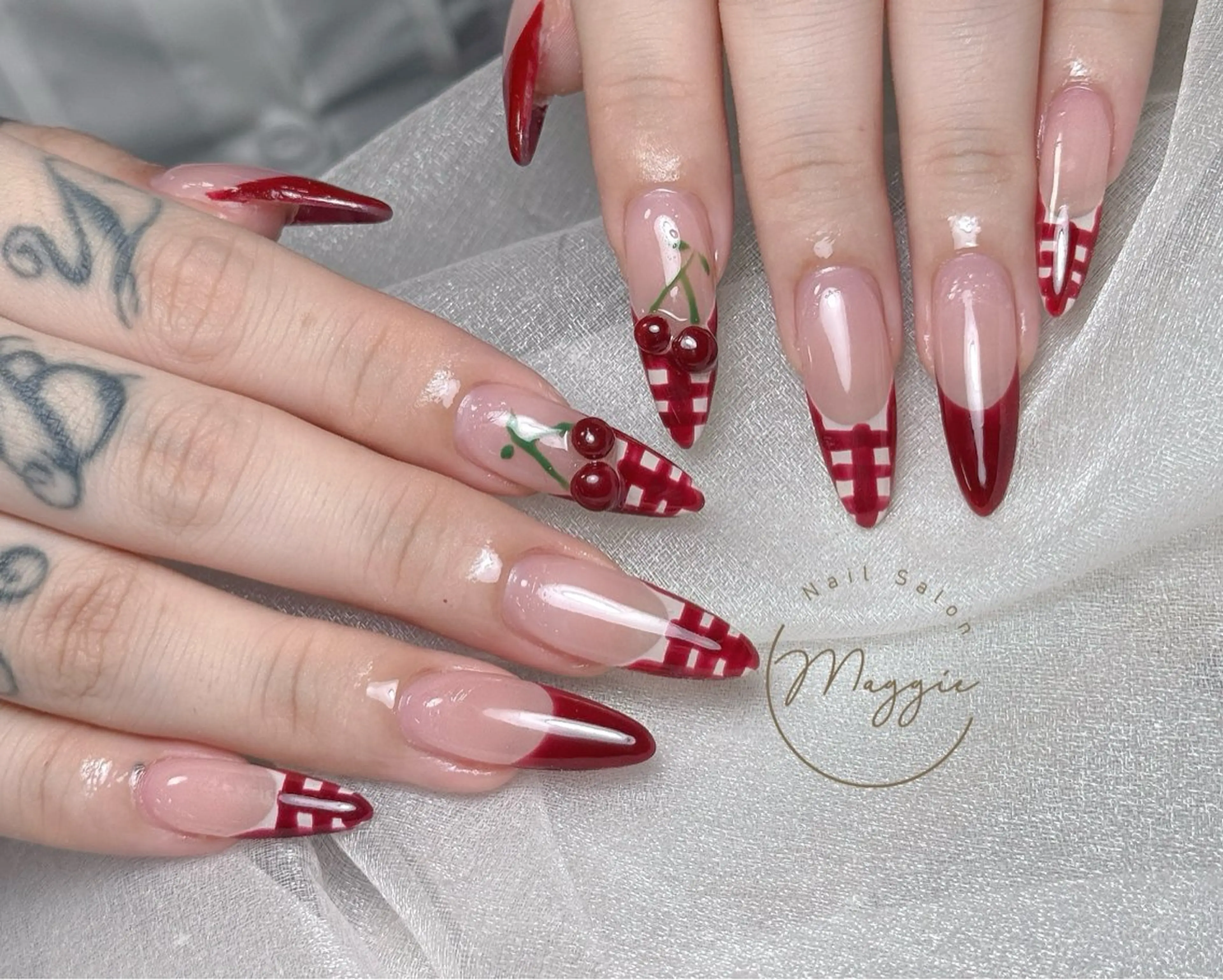 ネイル マギー ネイル🦋のネイルデザイン