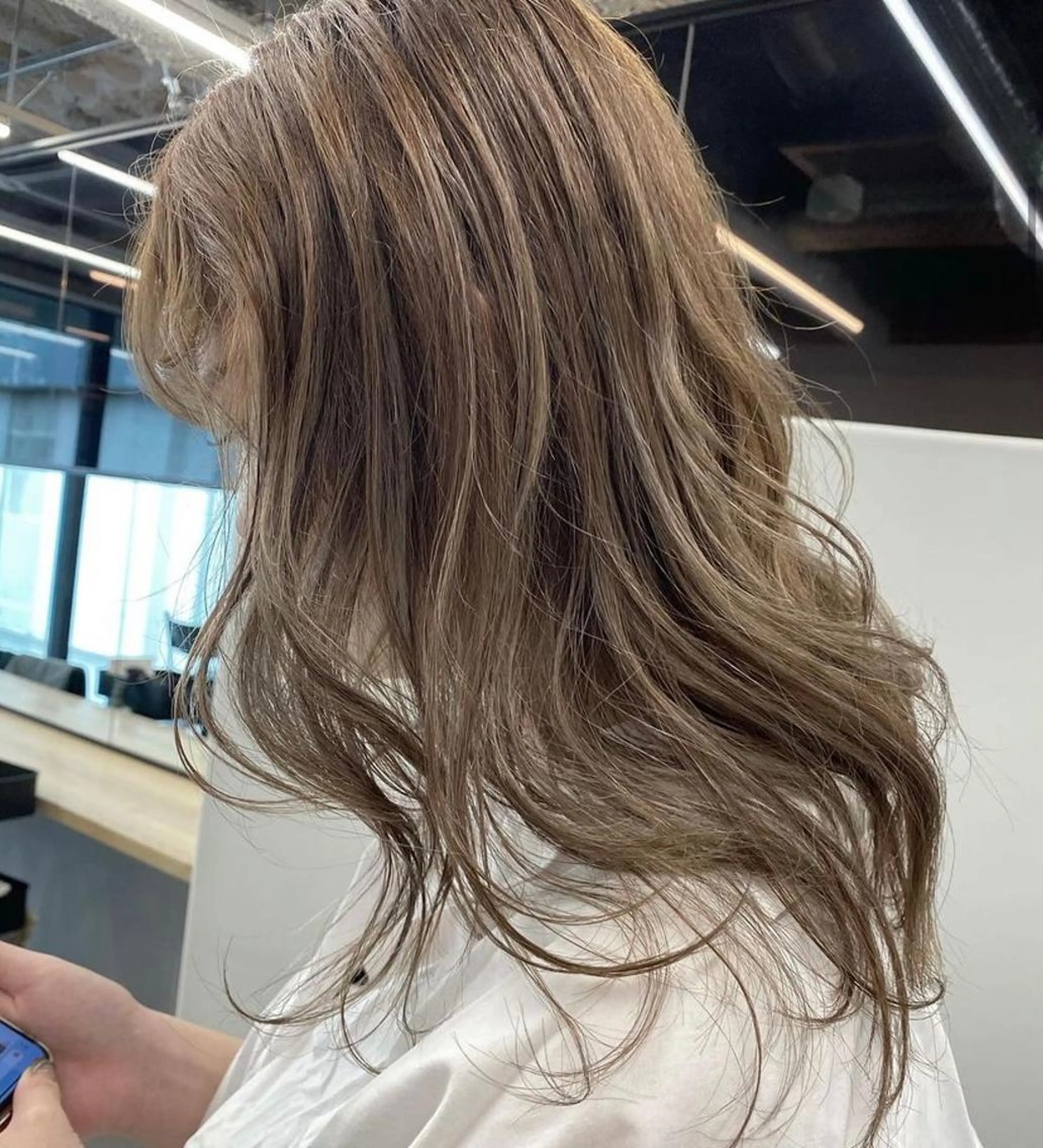 セミロング カラー ハイライトカラー ハイライト RAYGLOW  by Headlight 東海店所属・海外ヘア スタイルRIOのヘアスタイル