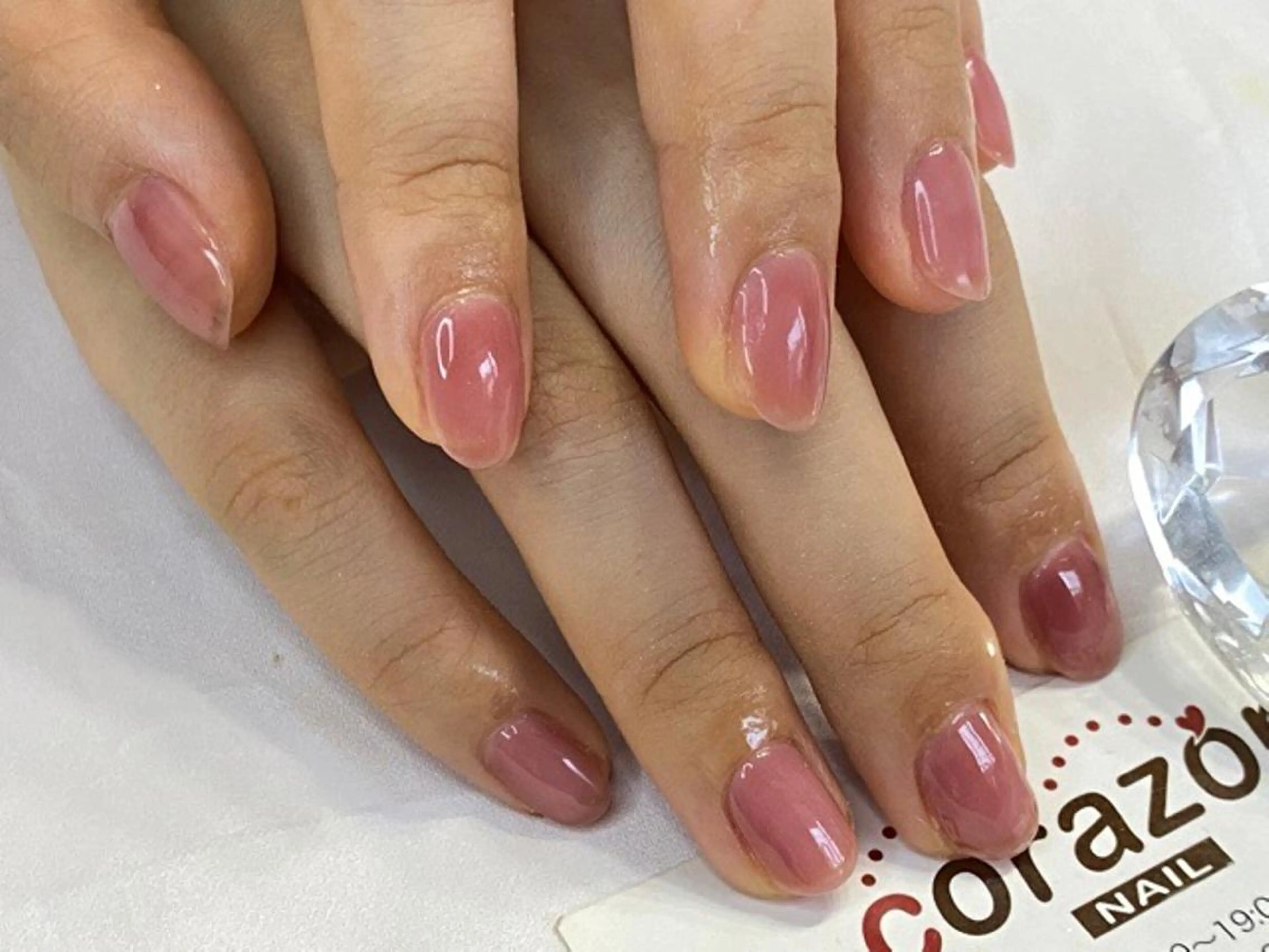 ネイル ブラウン ジェルネイル ピンク ハンドネイル corazon所属・ネイリスト aicoのネイルデザイン
