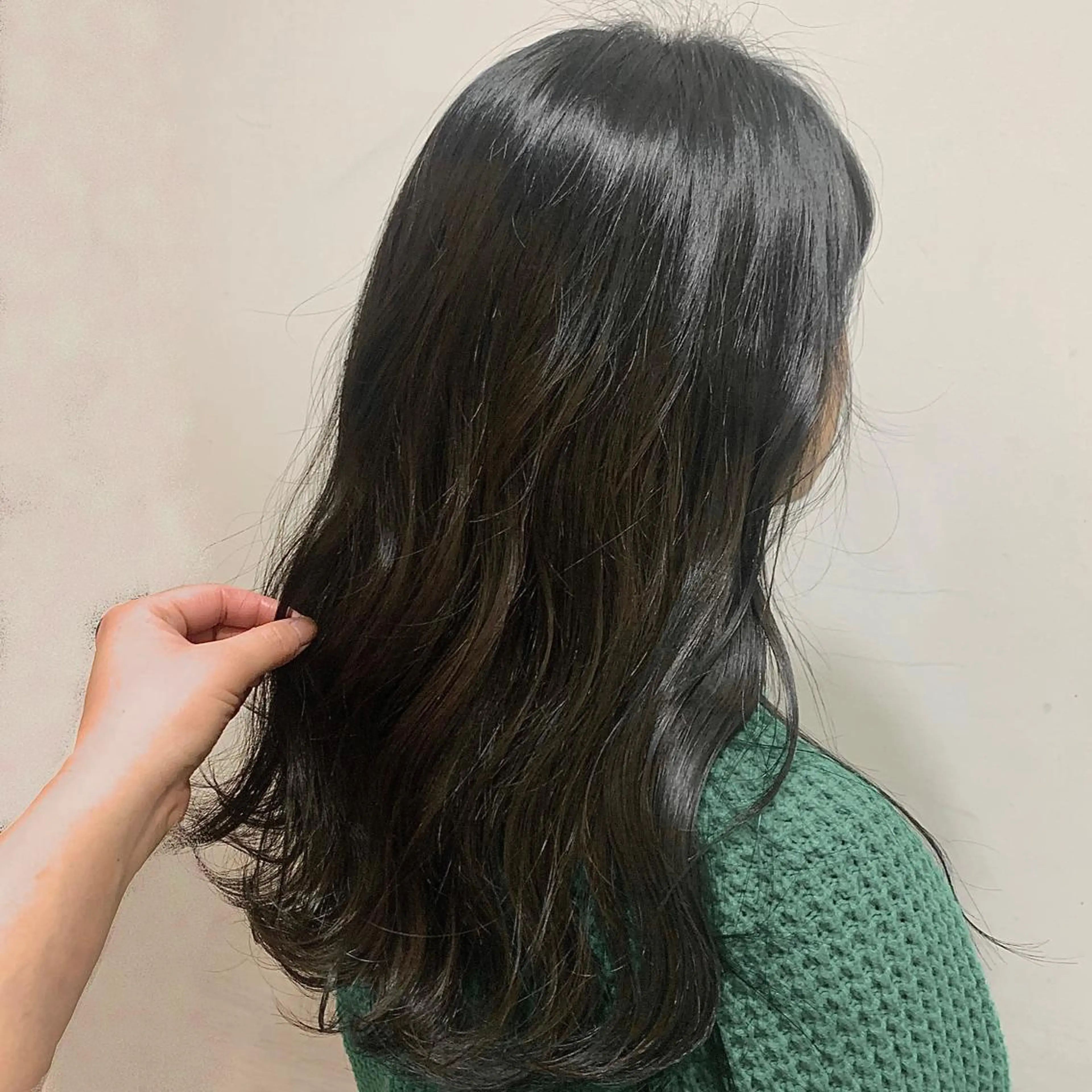 ロング SALOWIN    銀座RAY 2所属・yamashika honokaのヘアスタイル