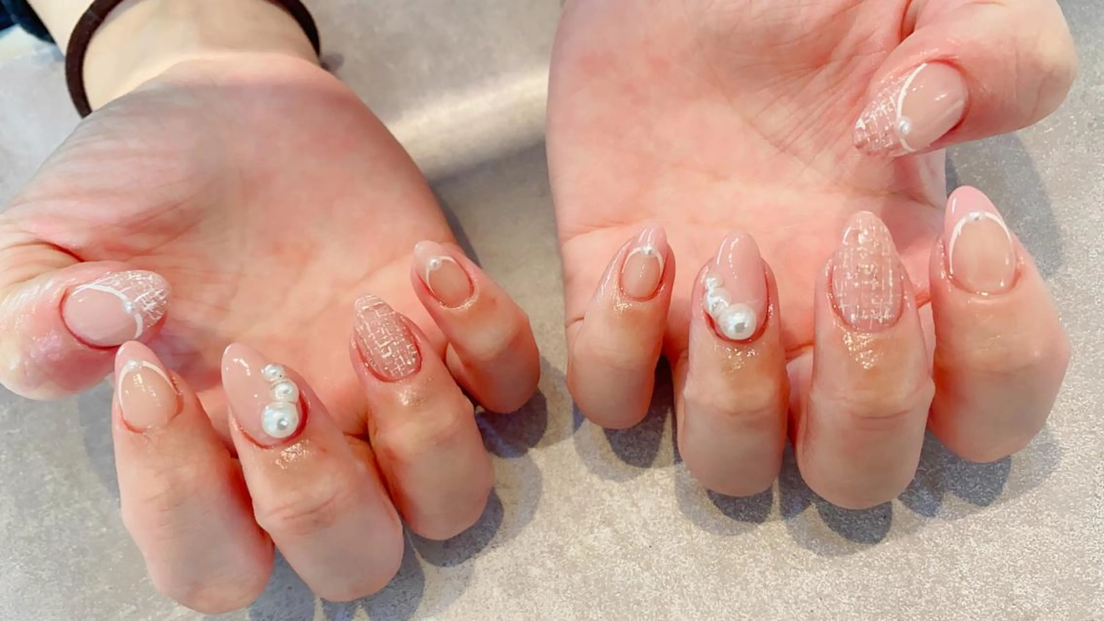 セミロング ハンドネイル NAILSALON 🍔Timna🍟のネイルデザイン