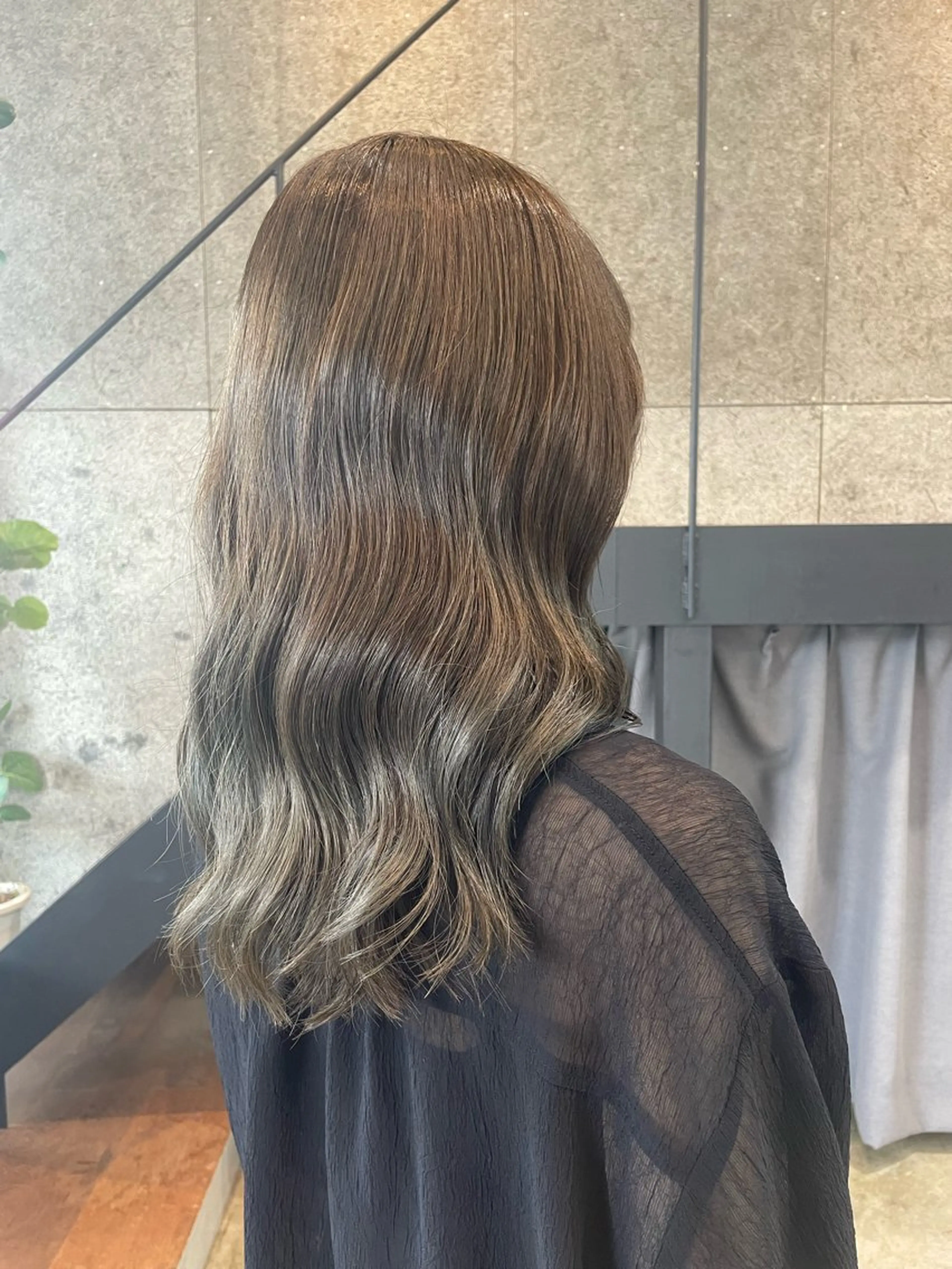 ロング カラー カット ヘアカラー トリートメント 🍋髪質改善× 透明感カラー ジュリのヘアスタイル