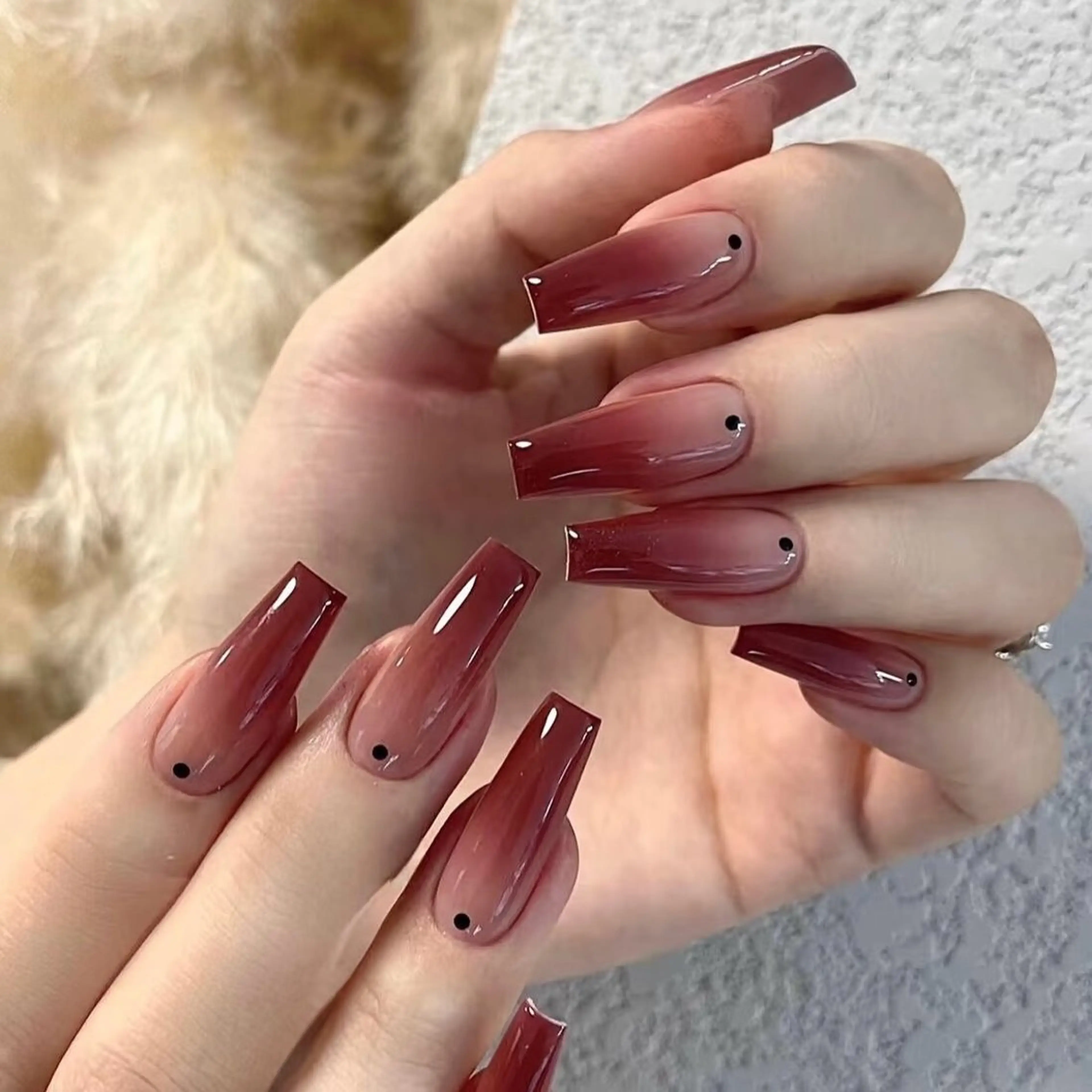 HANDハンドネイル~当店定額コース「9」(グラデーション＋ストーン10本)の写真