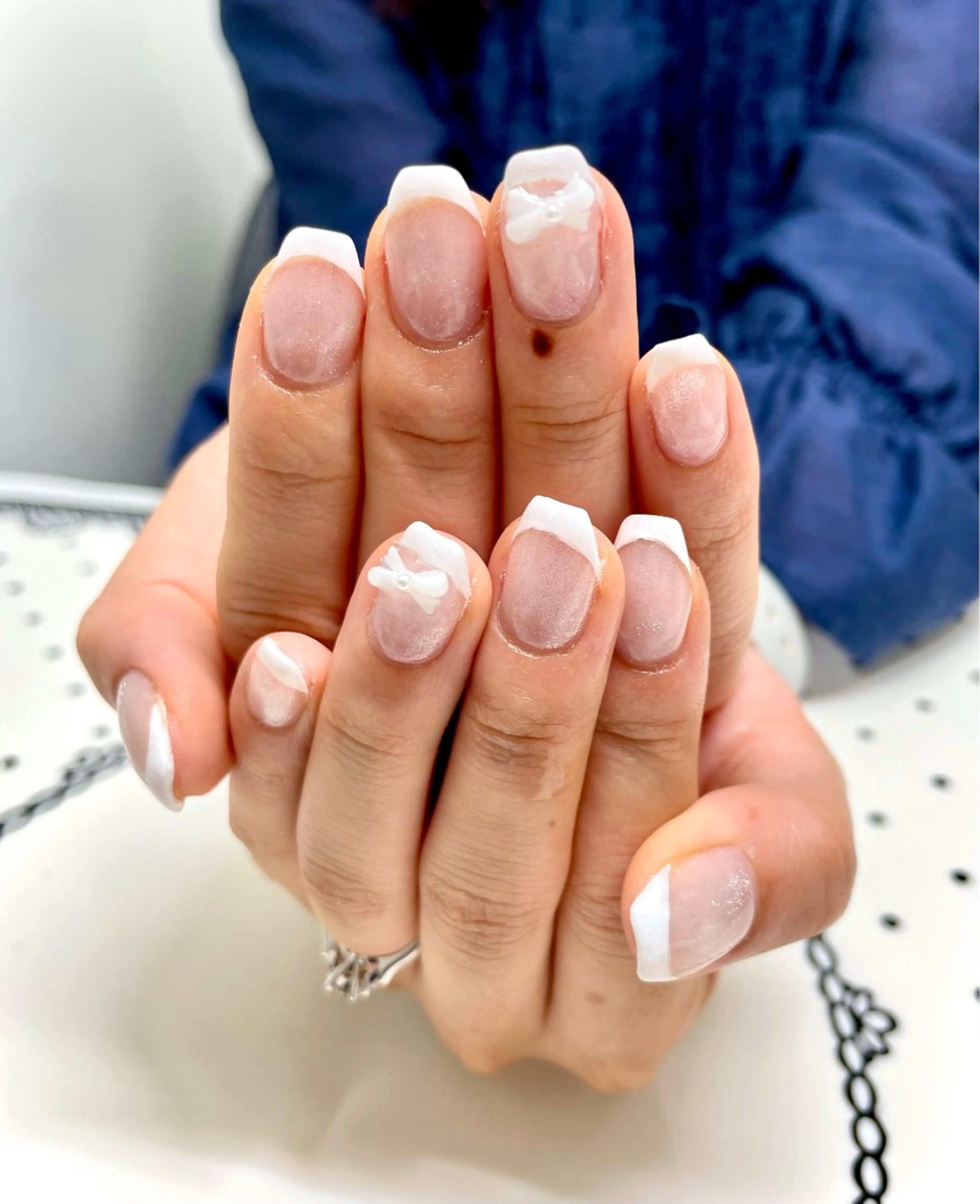 ネイル リボン ハンドネイル nailsalon sugarr所属・nailist cocoのネイルデザイン