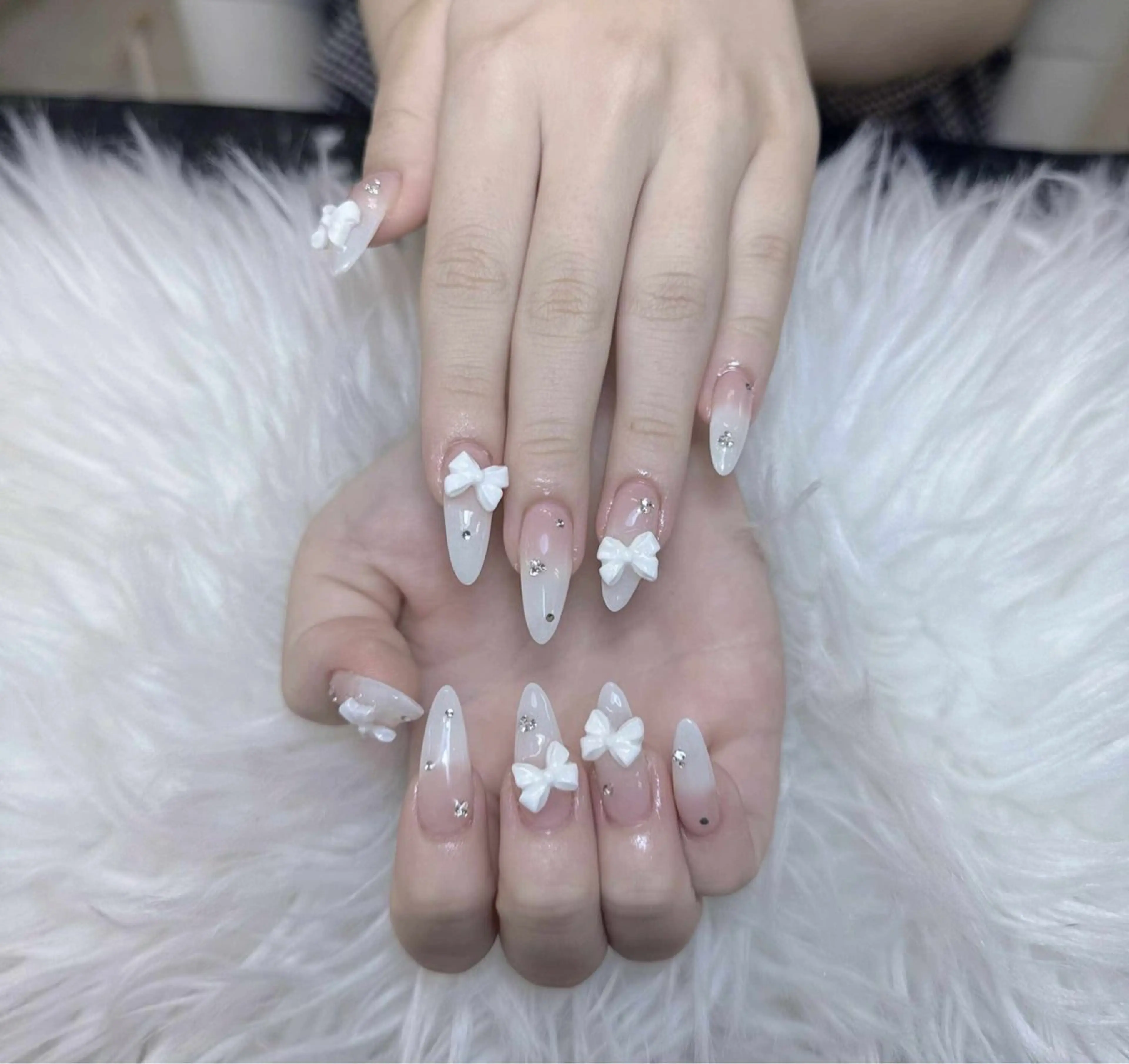 ネイル ハンドネイル ハンドケア Anh Nail 歌舞伎町のネイルデザイン