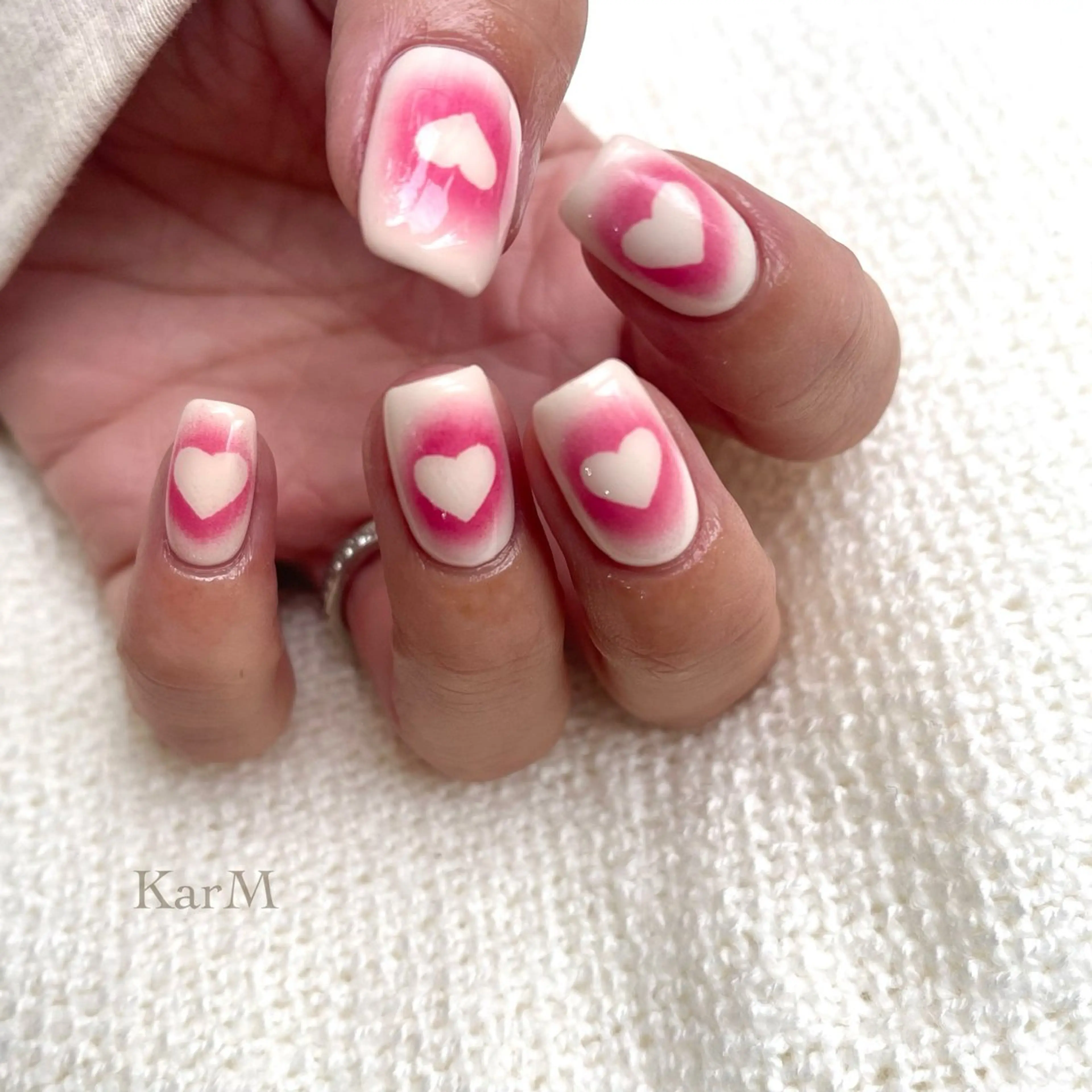ネイル オーロラネイル チークネイル フレンチネイル ハート 韓国ネイル ハンドネイル ogino karinのネイルデザイン