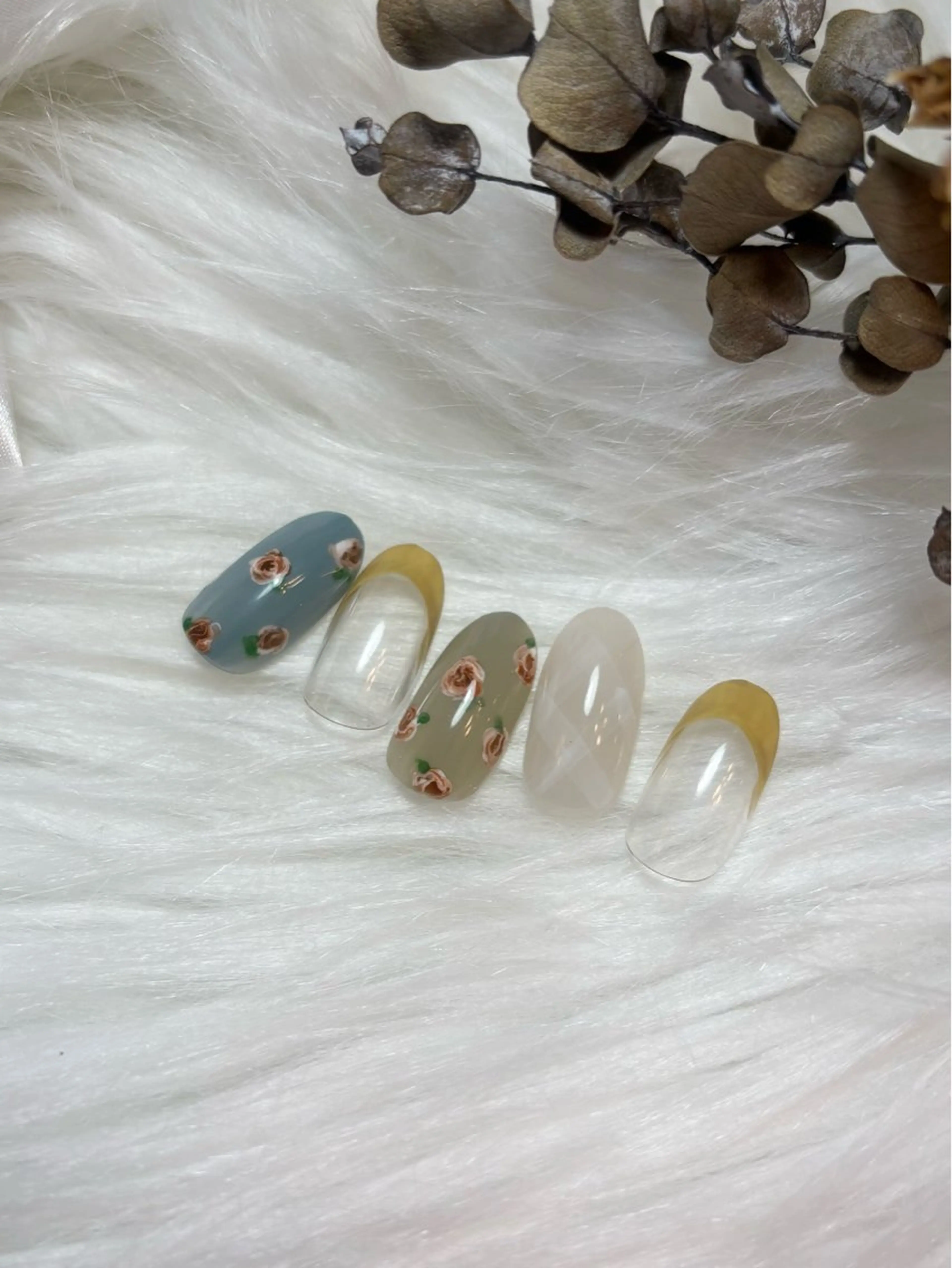 ネイル ブルー フレンチネイル キラキラネイル 韓国ネイル マグネットネイル ハンドネイル timtam --sakiのネイルデザイン