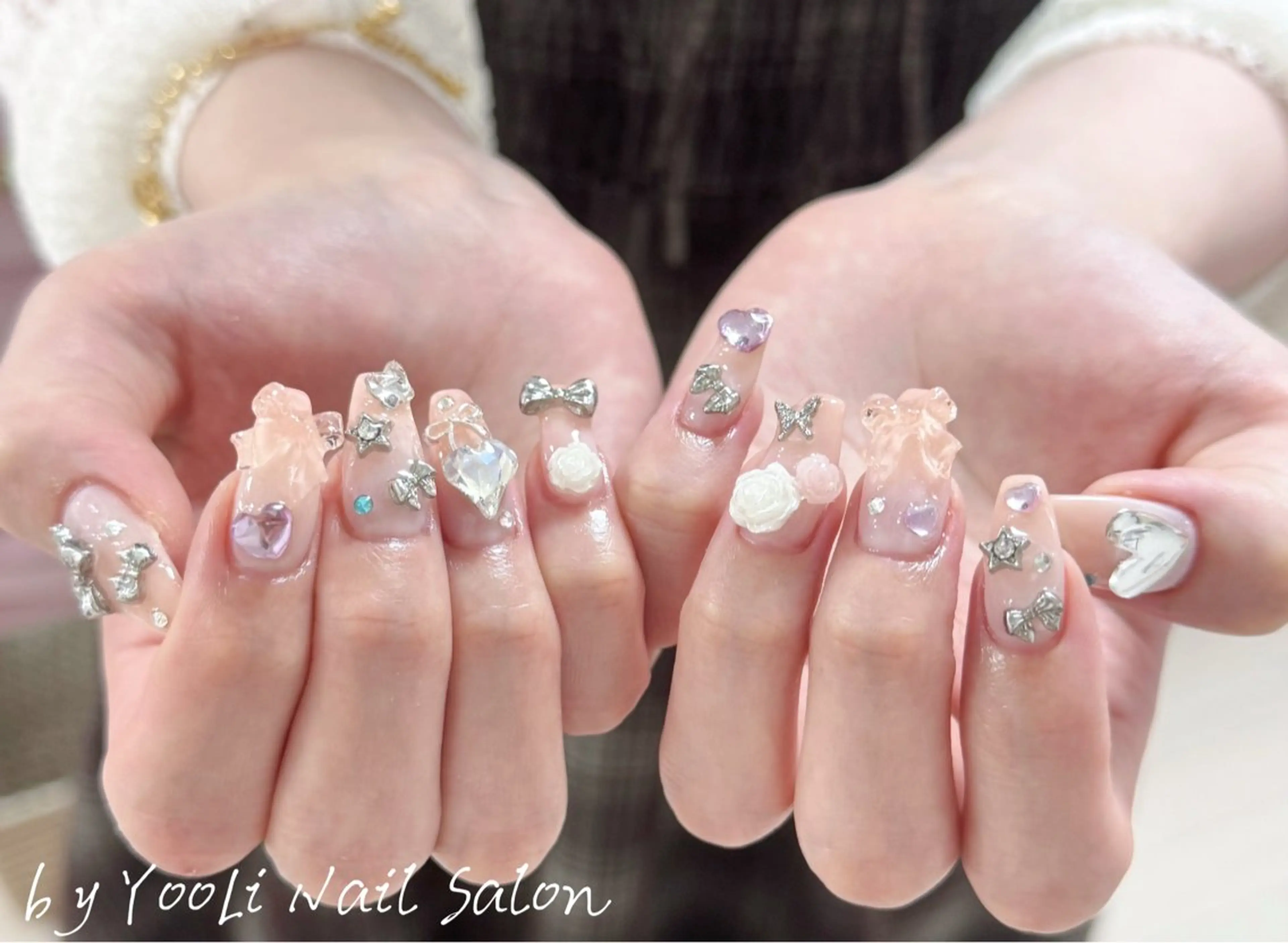 ネイル アートネイル オーロラネイル チークネイル フレンチネイル ガラスフレンチ ハンドネイル 🎀🎀YooLi Nail Salonのネイルデザイン