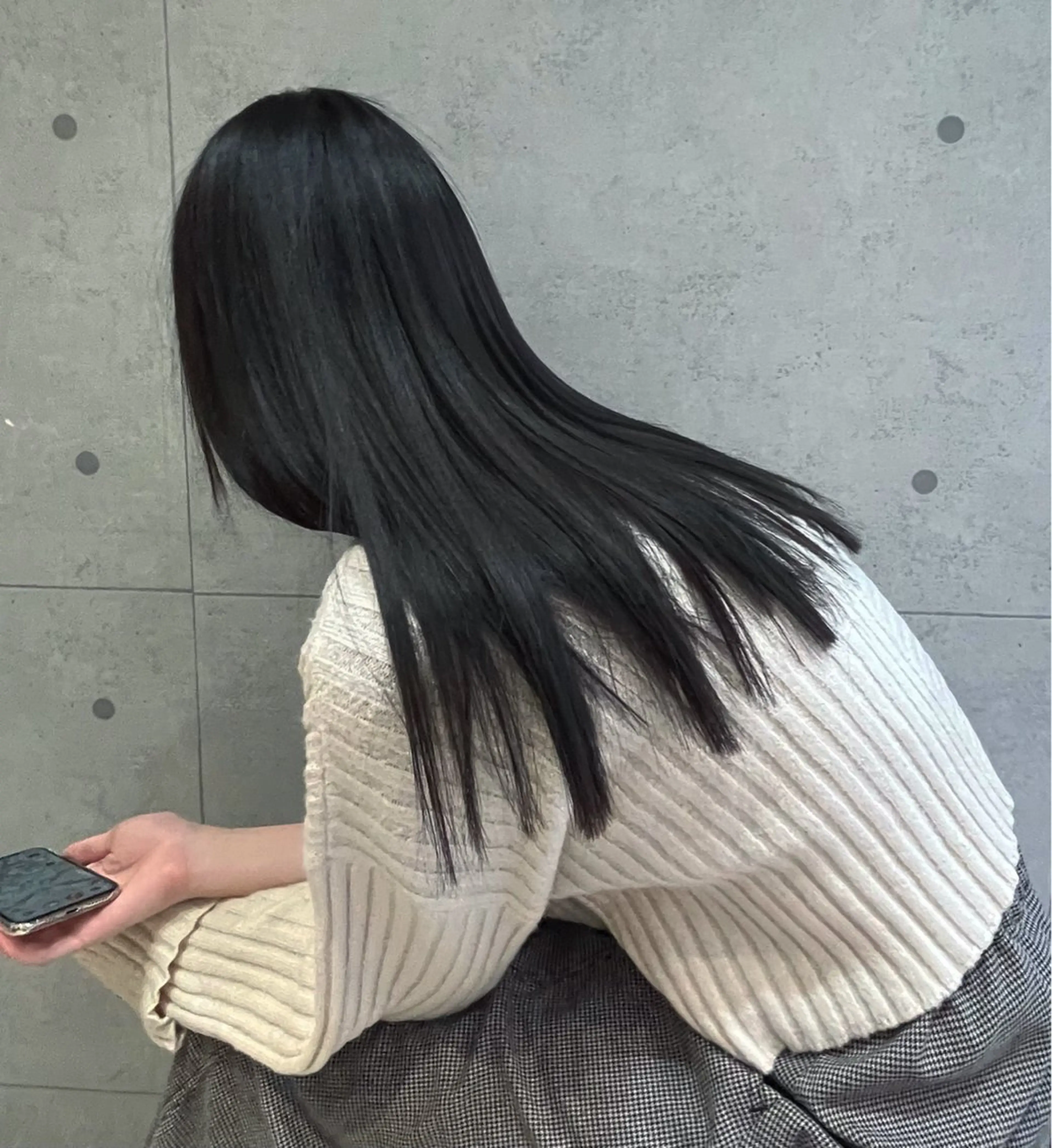 ロング アッシュ 下石怜子/レイヤー カット/透明感カラーのヘアスタイル