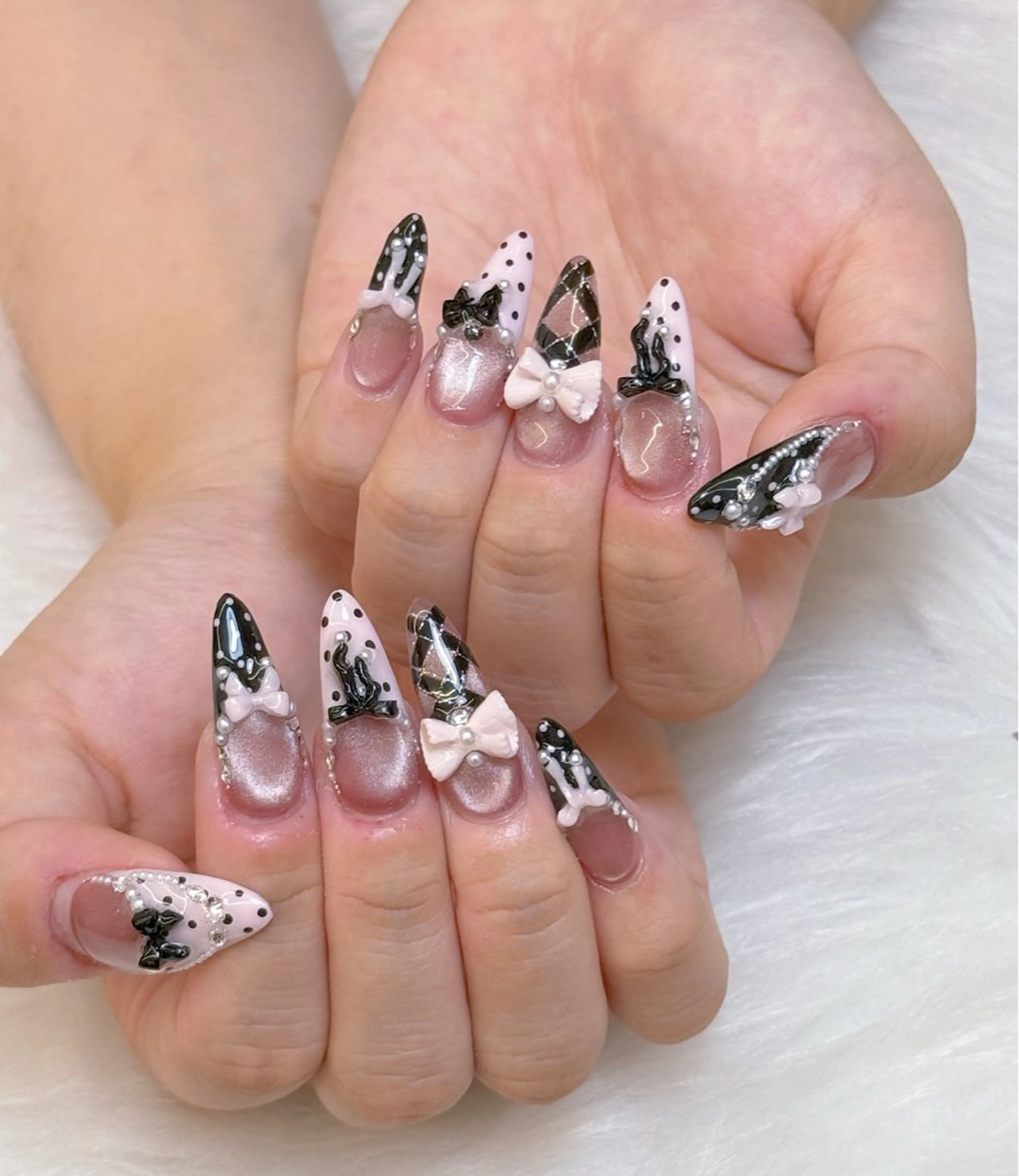 ネイル Luxe Nailのネイルデザイン