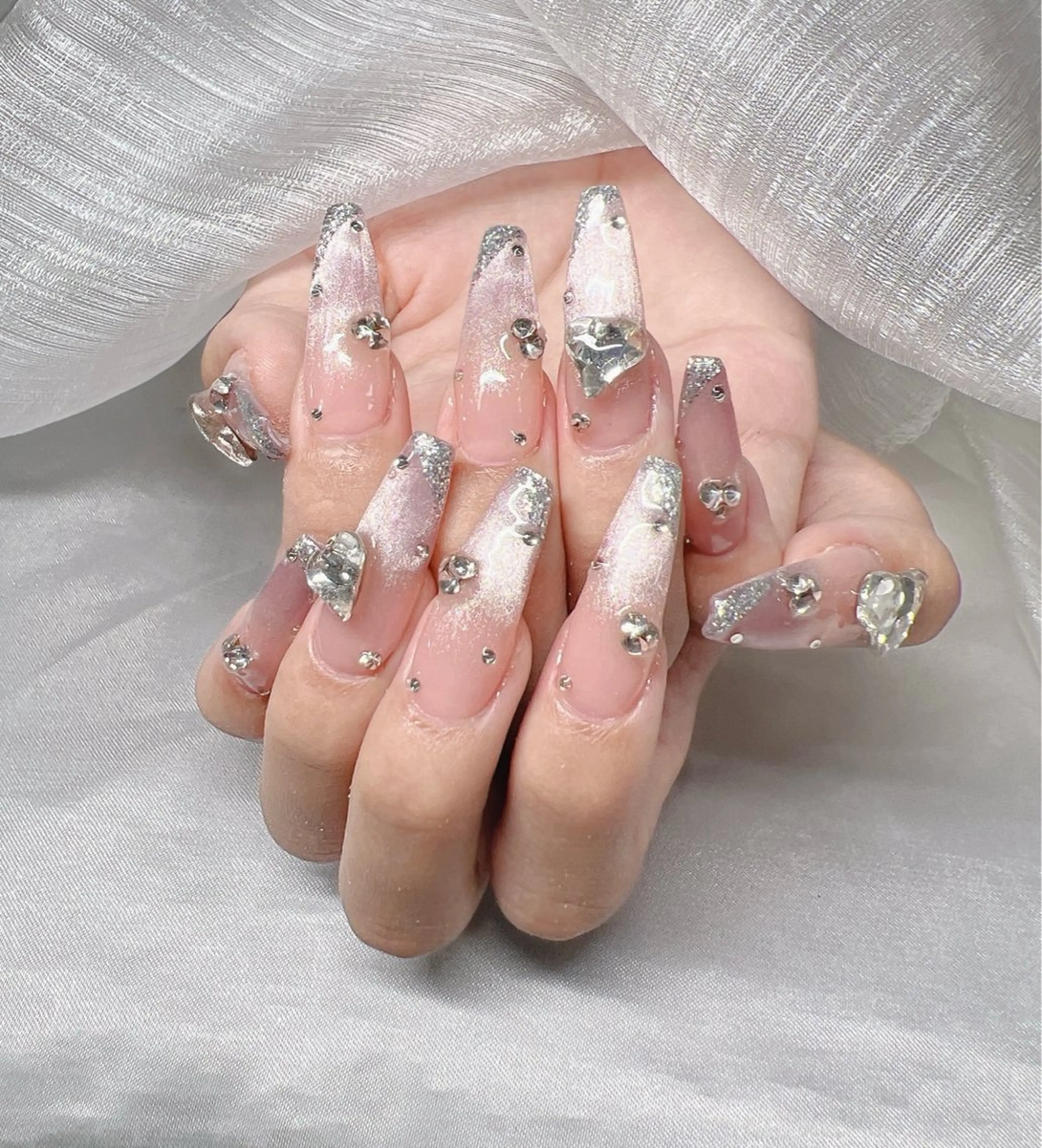 ネイル 長さ出し グラデーション 卒業式 キラキラネイル マグネットネイル ハンドネイル Lee Nailsのネイルデザイン