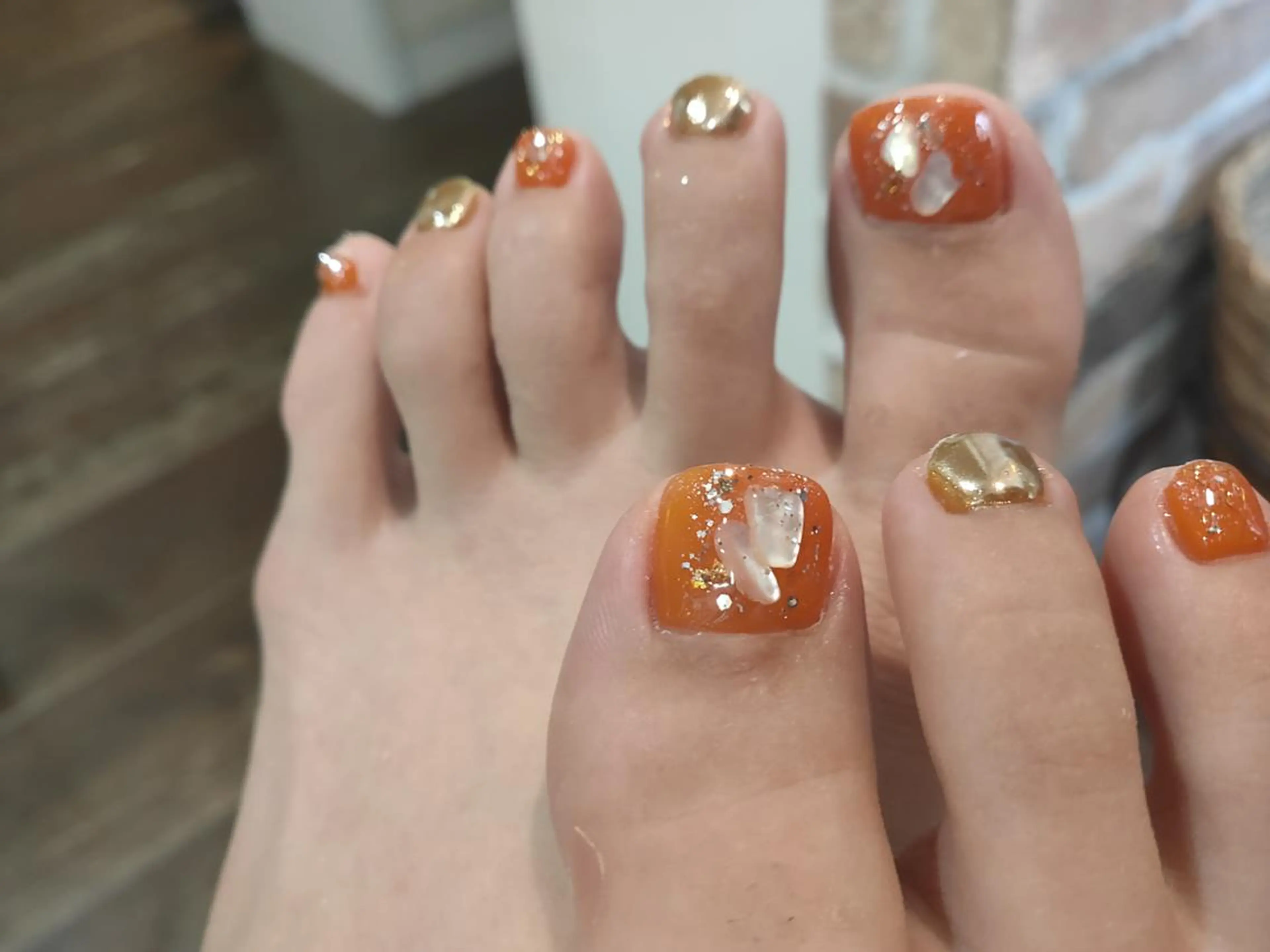 ネイル フットネイル キラキラネイル Be-style 　のネイルデザイン