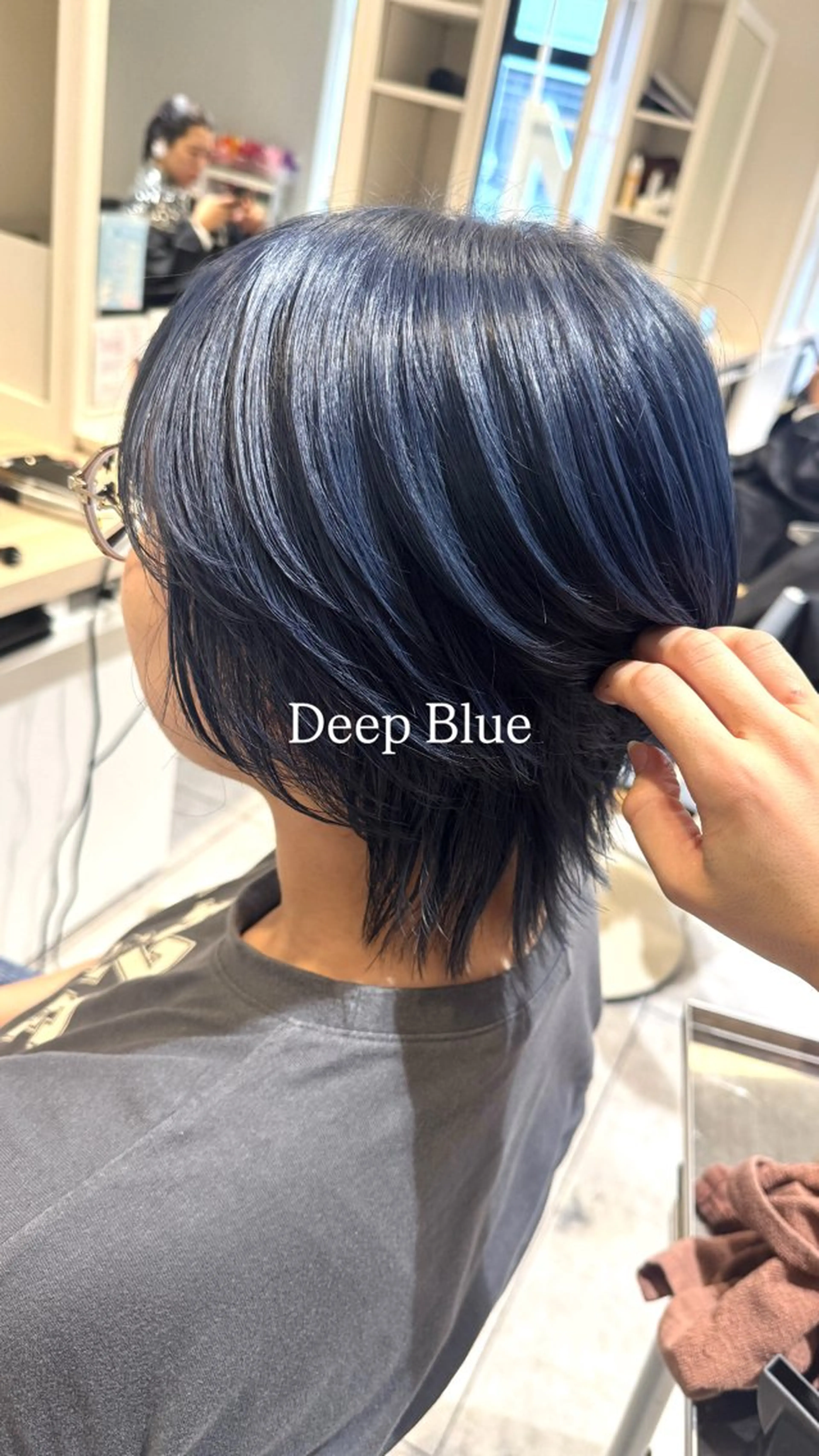 ショート カラー カット ヘアカラー RIN🍎ウルフカッ ト/デザインカラーのヘアスタイル