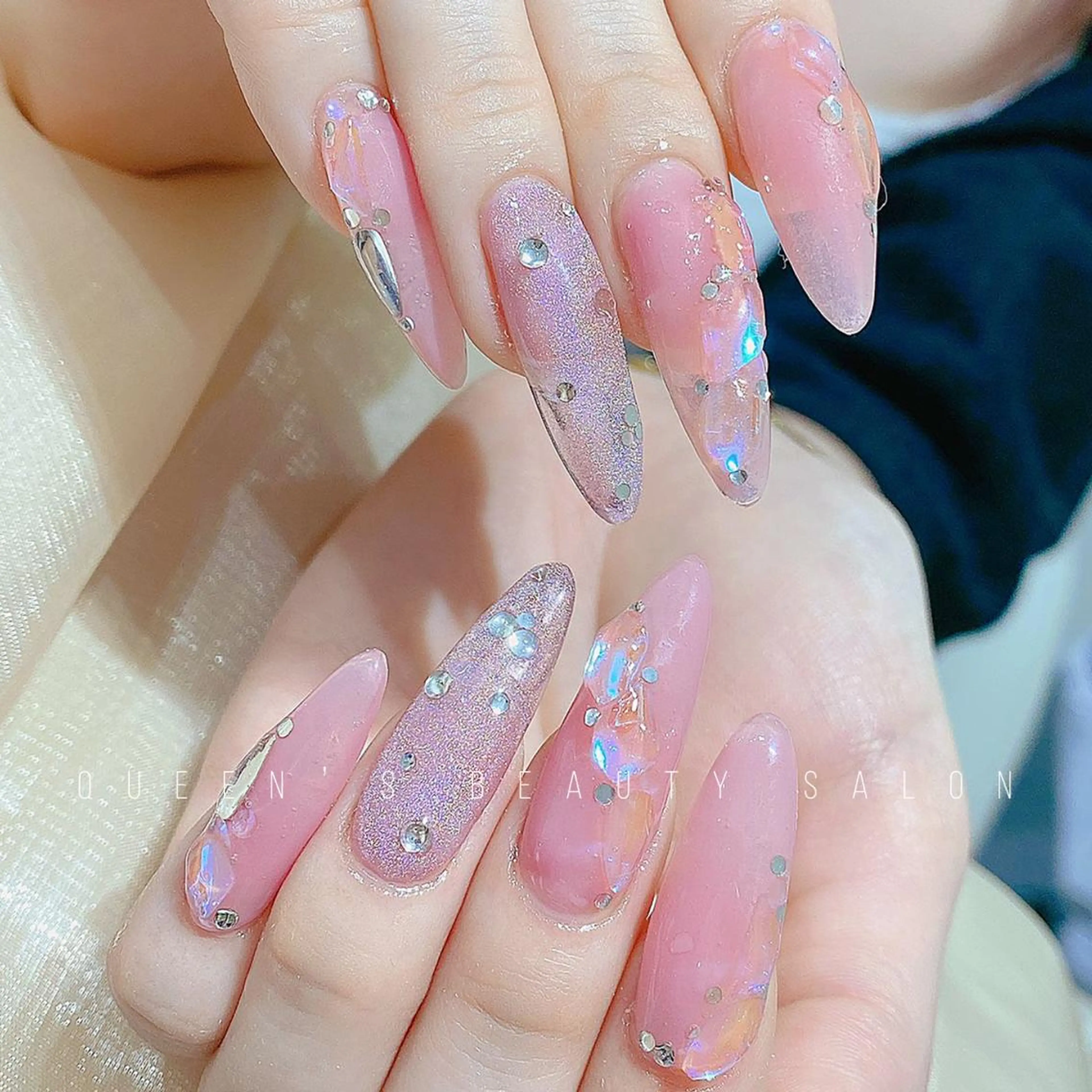 ネイル ハンドネイル Queens みなみのネイルデザイン