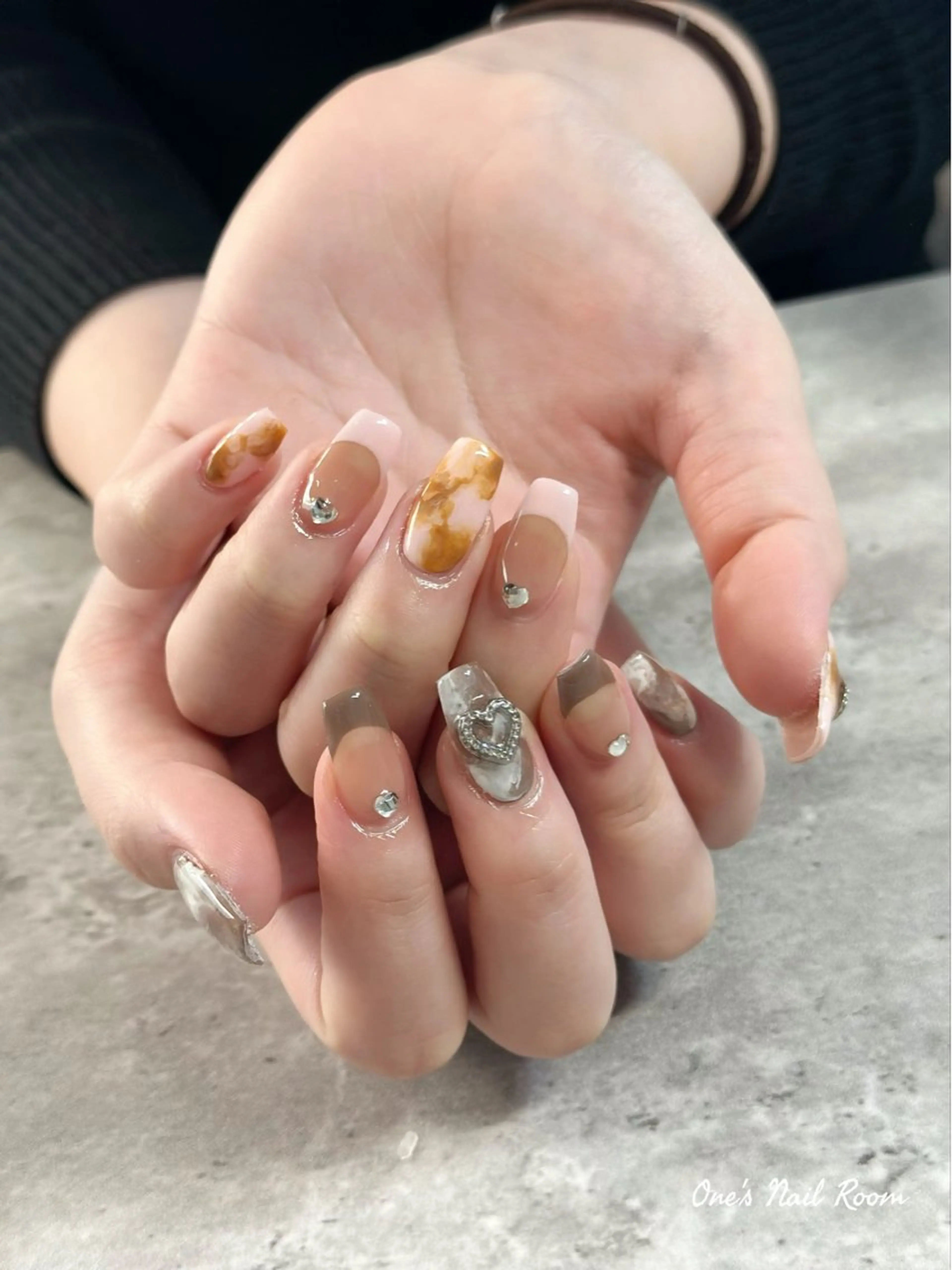 ネイル ハンドネイル One's Nail Roomのネイルデザイン
