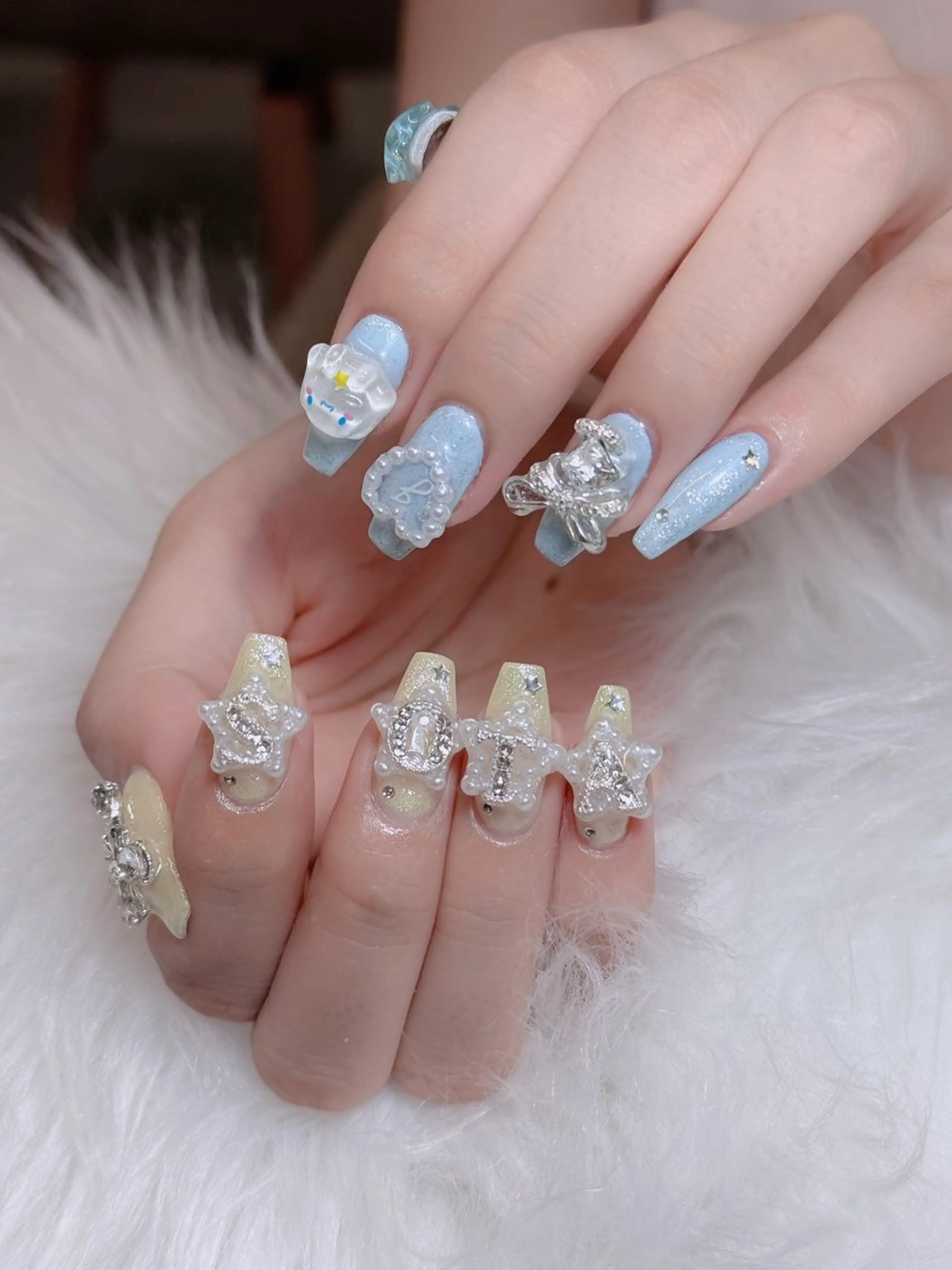 ネイル オーロラネイル チークネイル フットネイル フレンチネイル 韓国ネイル ハンドネイル Lumi Nail Salon所属・Lumi Nail 新大久保3‘のネイルデザイン