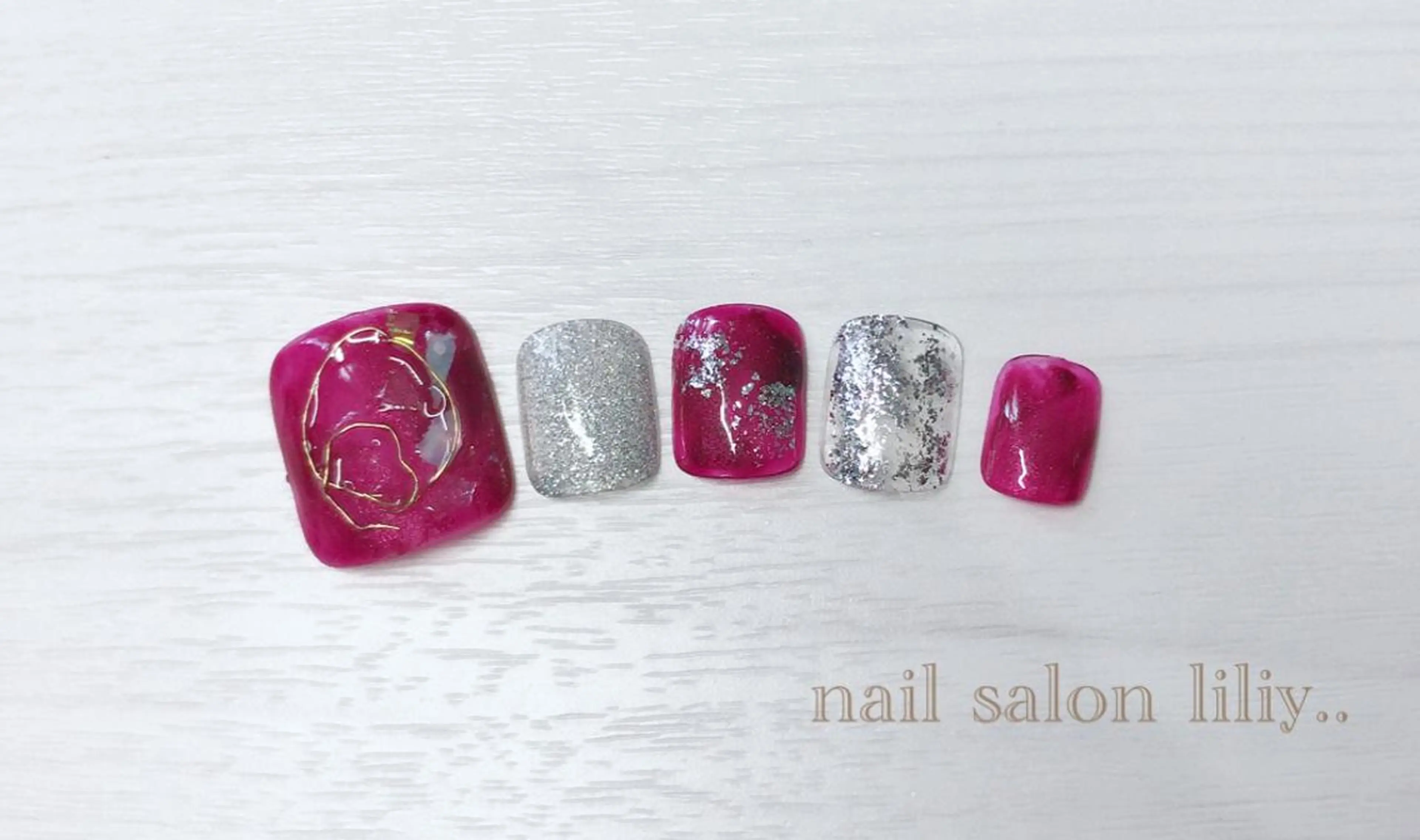 ネイル TERAI ERINAの眉毛・アイブロウイメージ