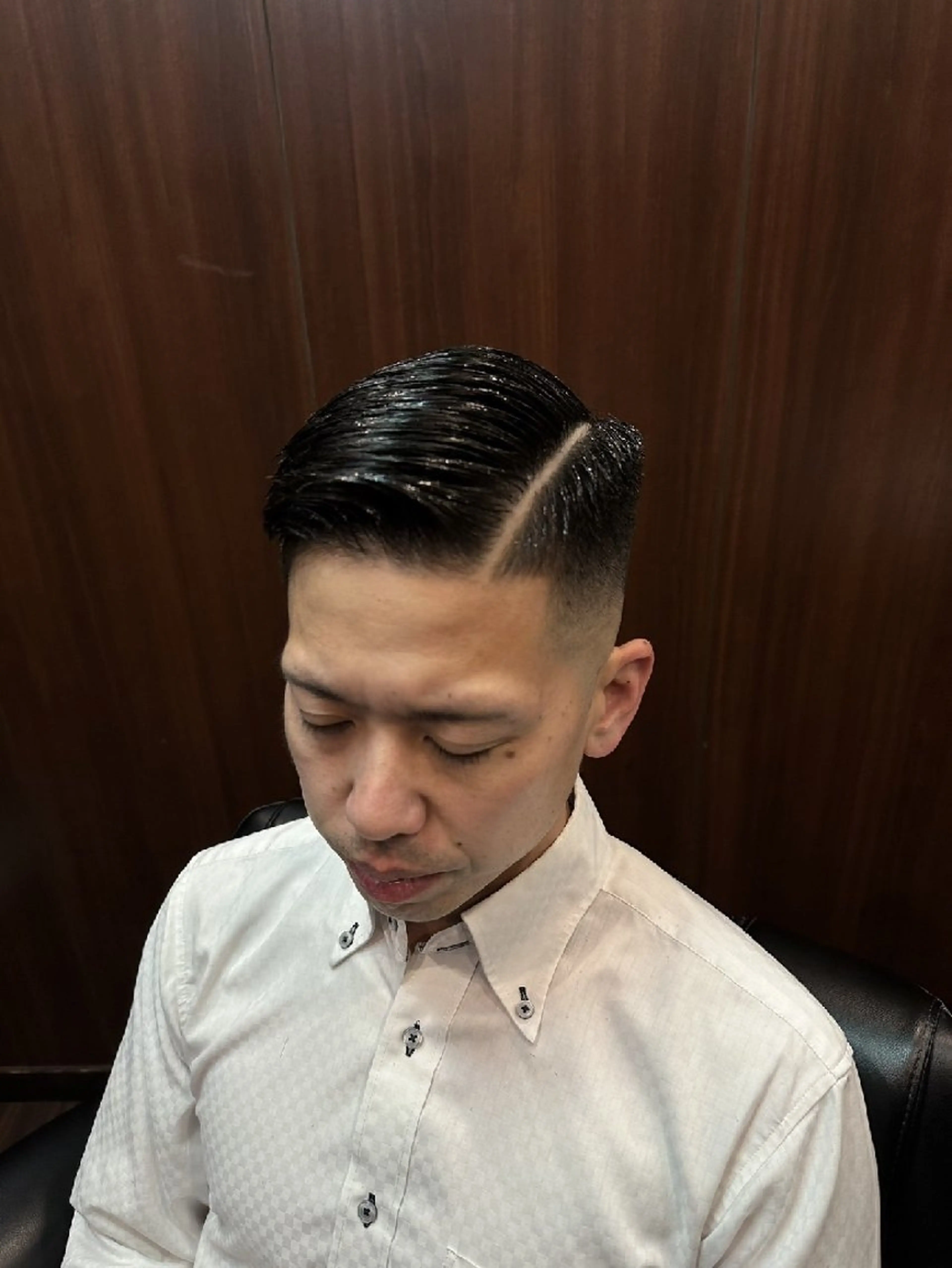 ショート ヒロ銀座プレミアムバーバー新宿店所属・髙司 哲伸のヘアスタイル