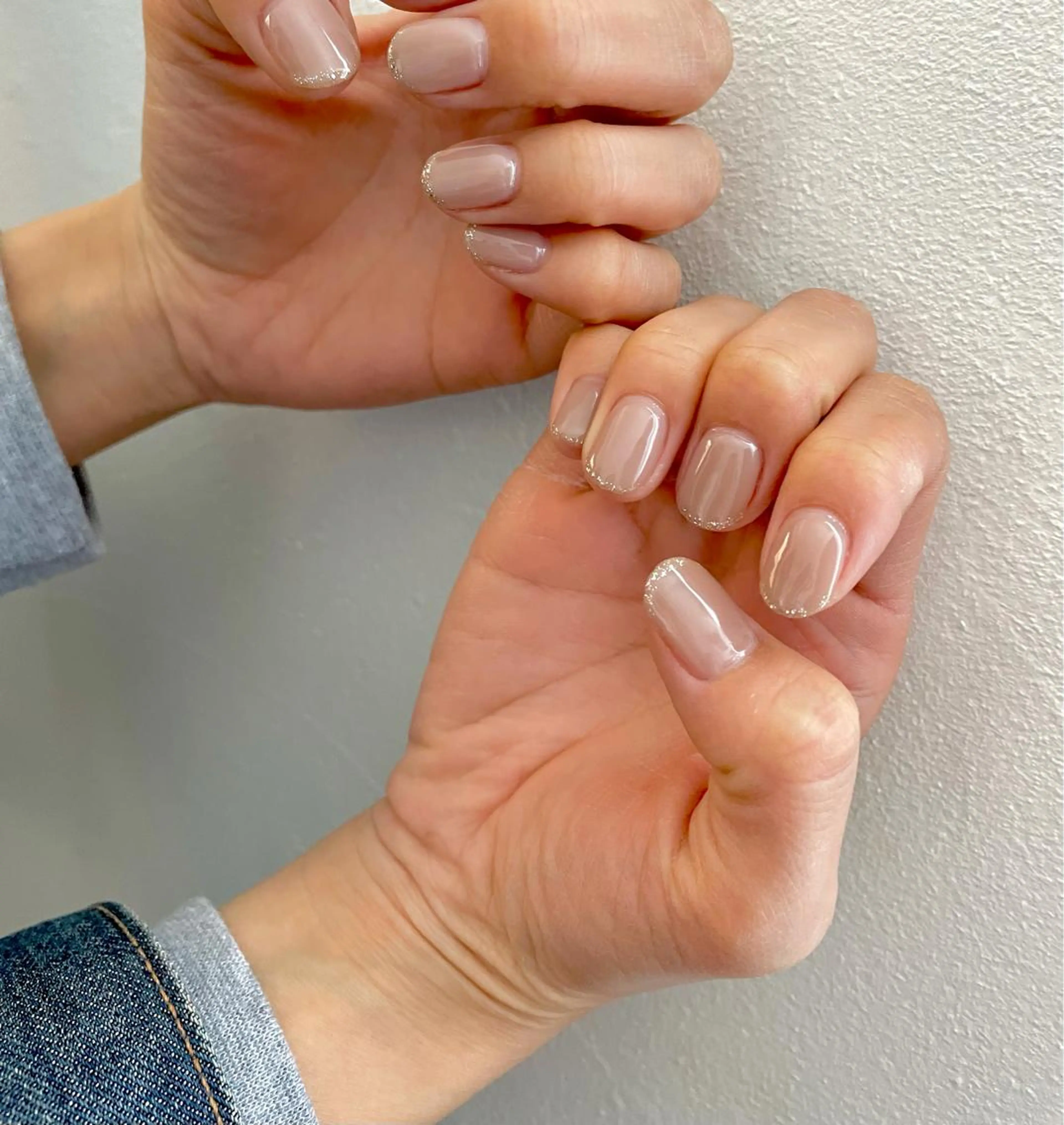 ネイル フレンチネイル ラメ(グリッター) ニュアンスネイル ピンク シンプルネイル 甲斐市自宅サロン 🧸prunelleのネイルデザイン