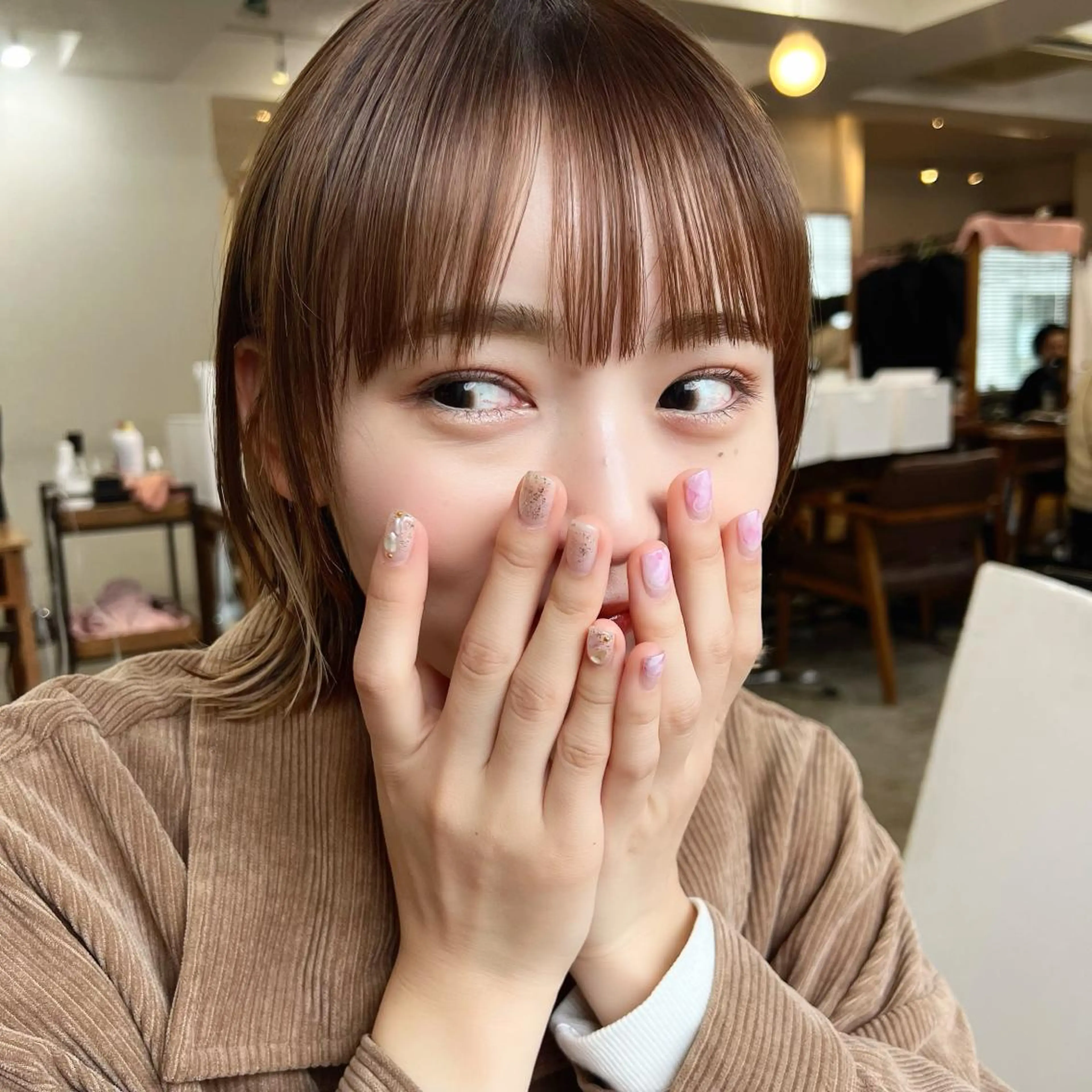 カラー インナーカラー ボブ 🎧パーソナルケア/ 透明感カラー/ミユのヘアスタイル