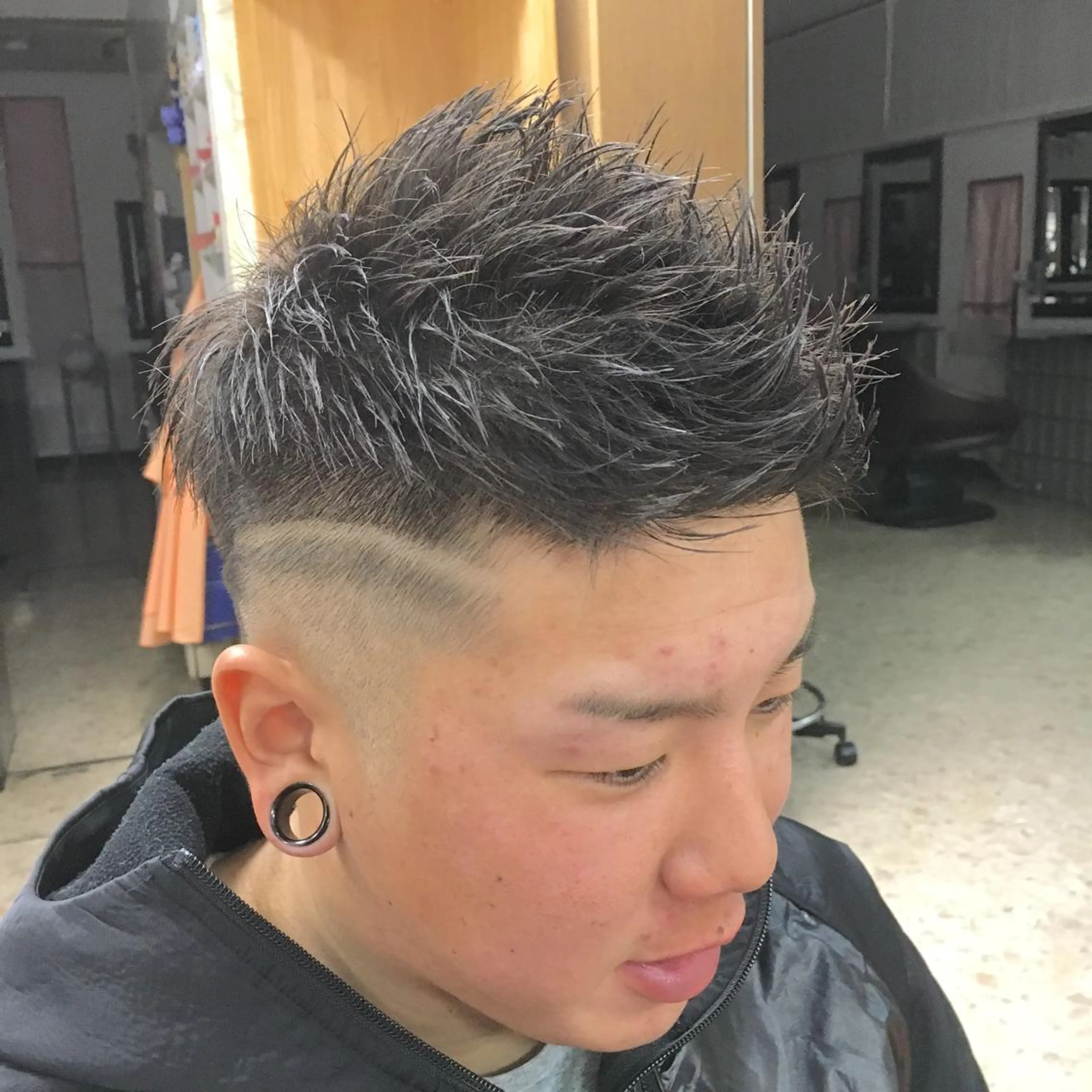 ショート メンズ メンズデザインカット フェードカット デザインカット カット メンズ特化/垣見 隼人のヘアスタイル