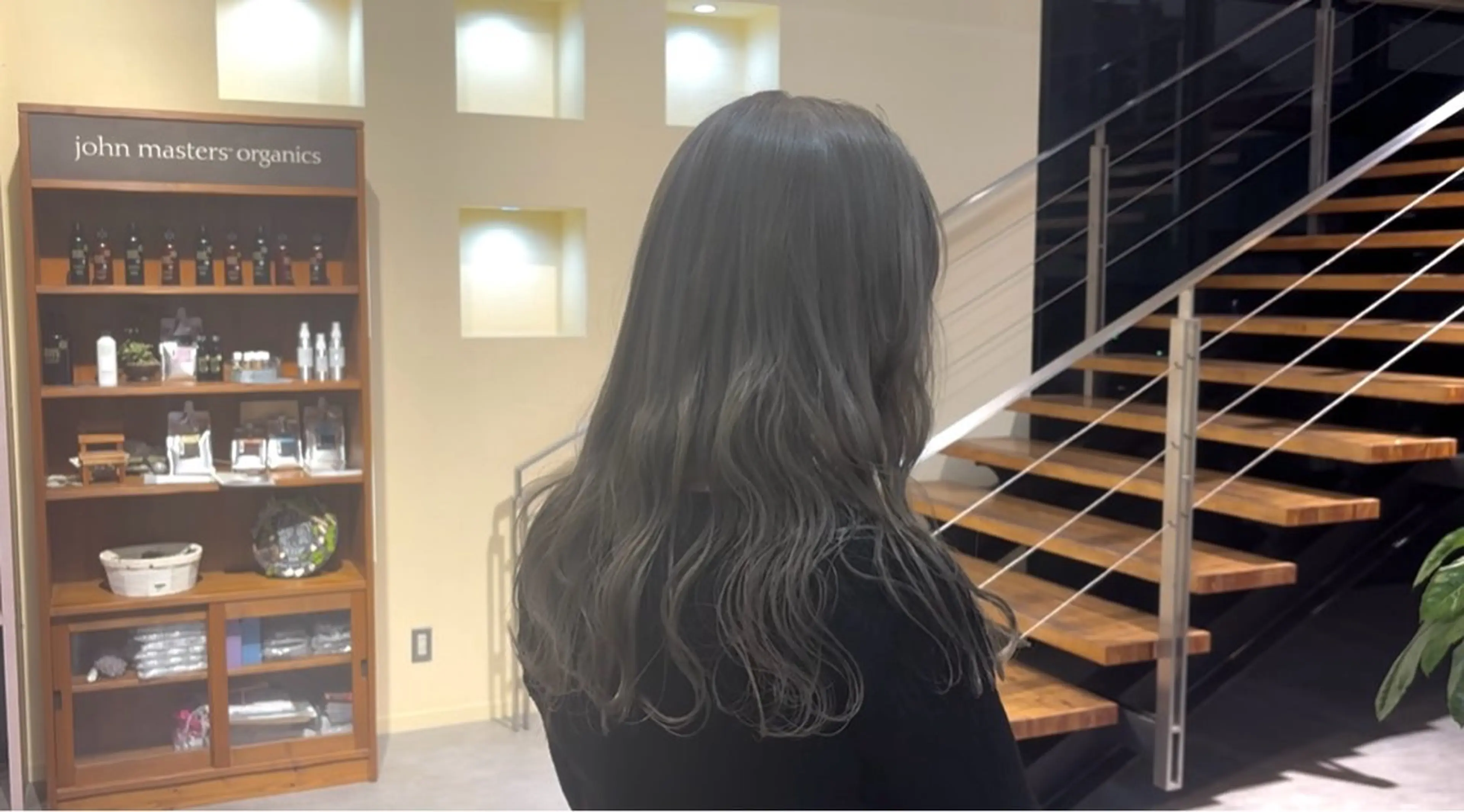 カラー 柿木 笑華のヘアスタイル