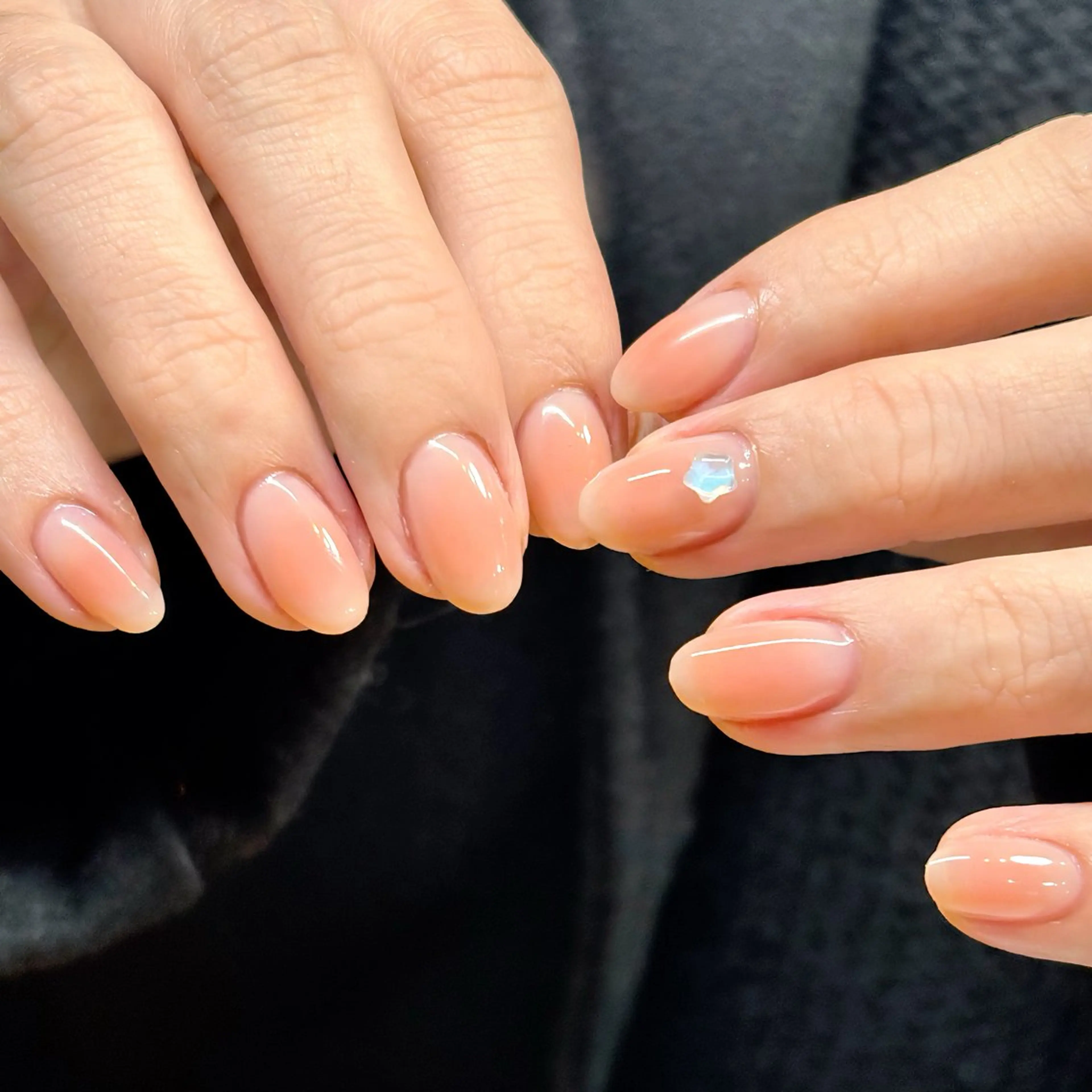 ネイル チークネイル フレンチネイル ハート ラメ(グリッター) ニュアンスネイル ハンドネイル 🫧OPELIA NAIL渋谷🫧のネイルデザイン