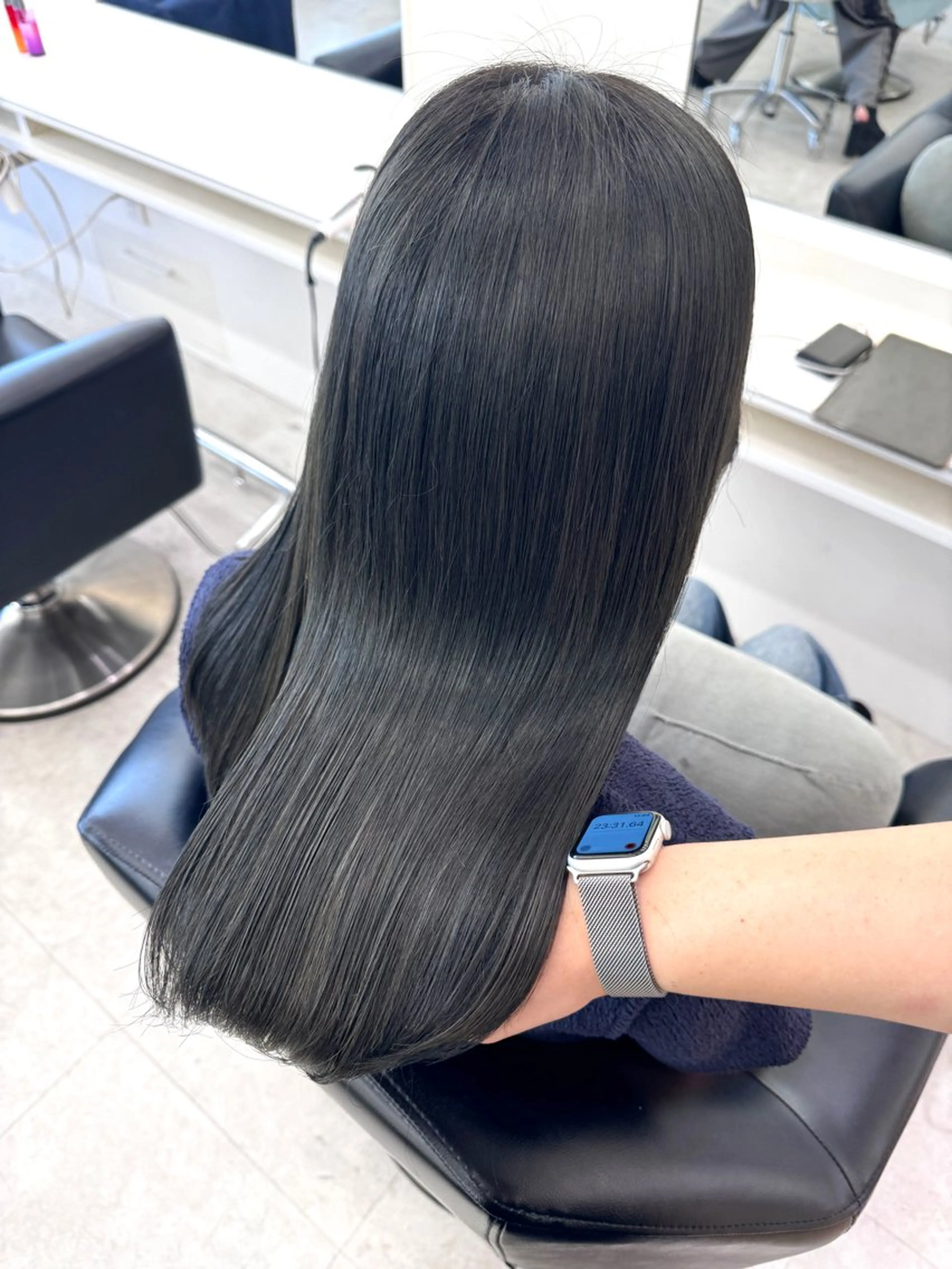 ロング カラー カット ヘアカラー トリートメント ParveMix NANOのヘアスタイル
