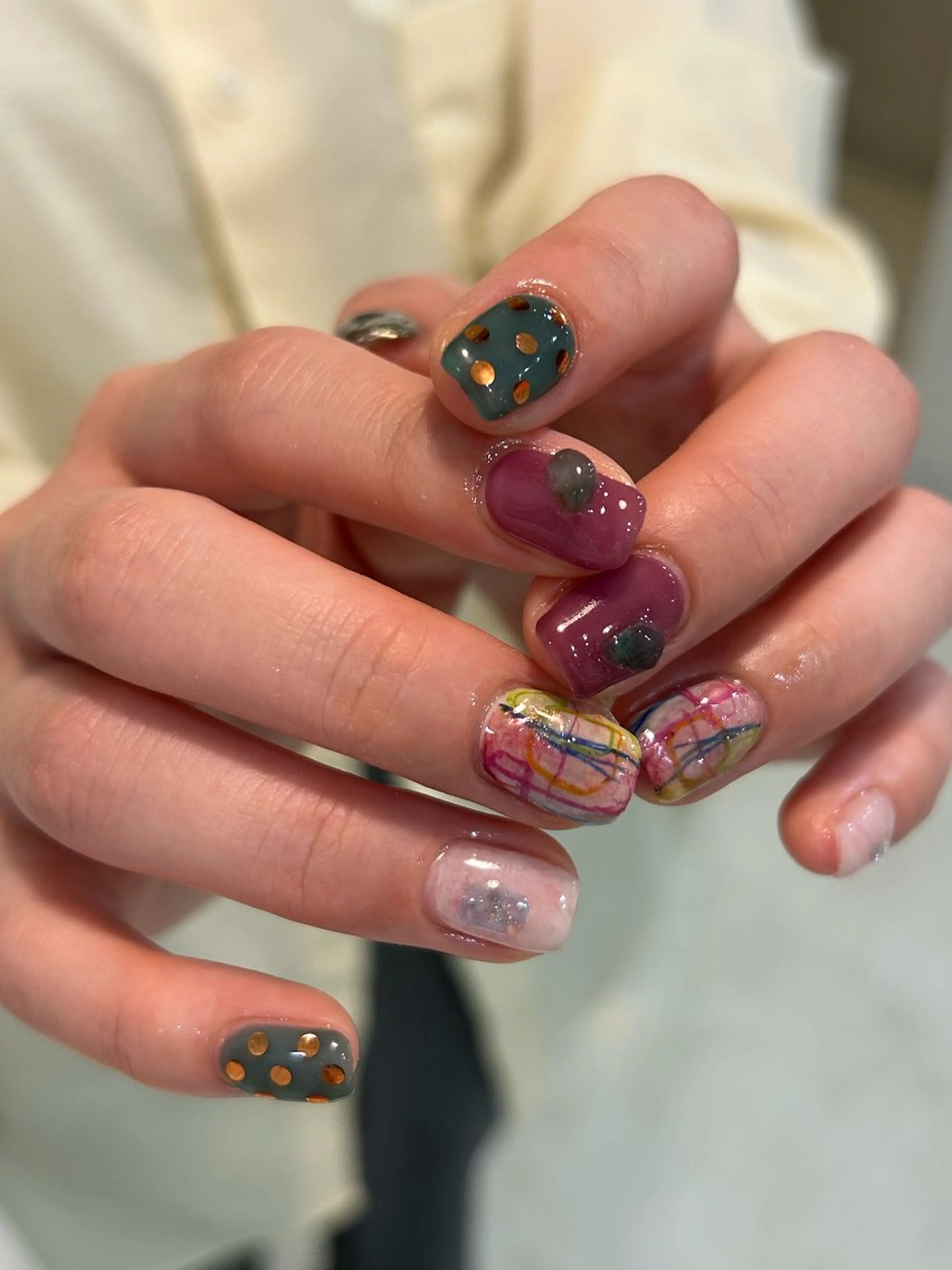 ネイル Salondevi2 isanaのネイルデザイン
