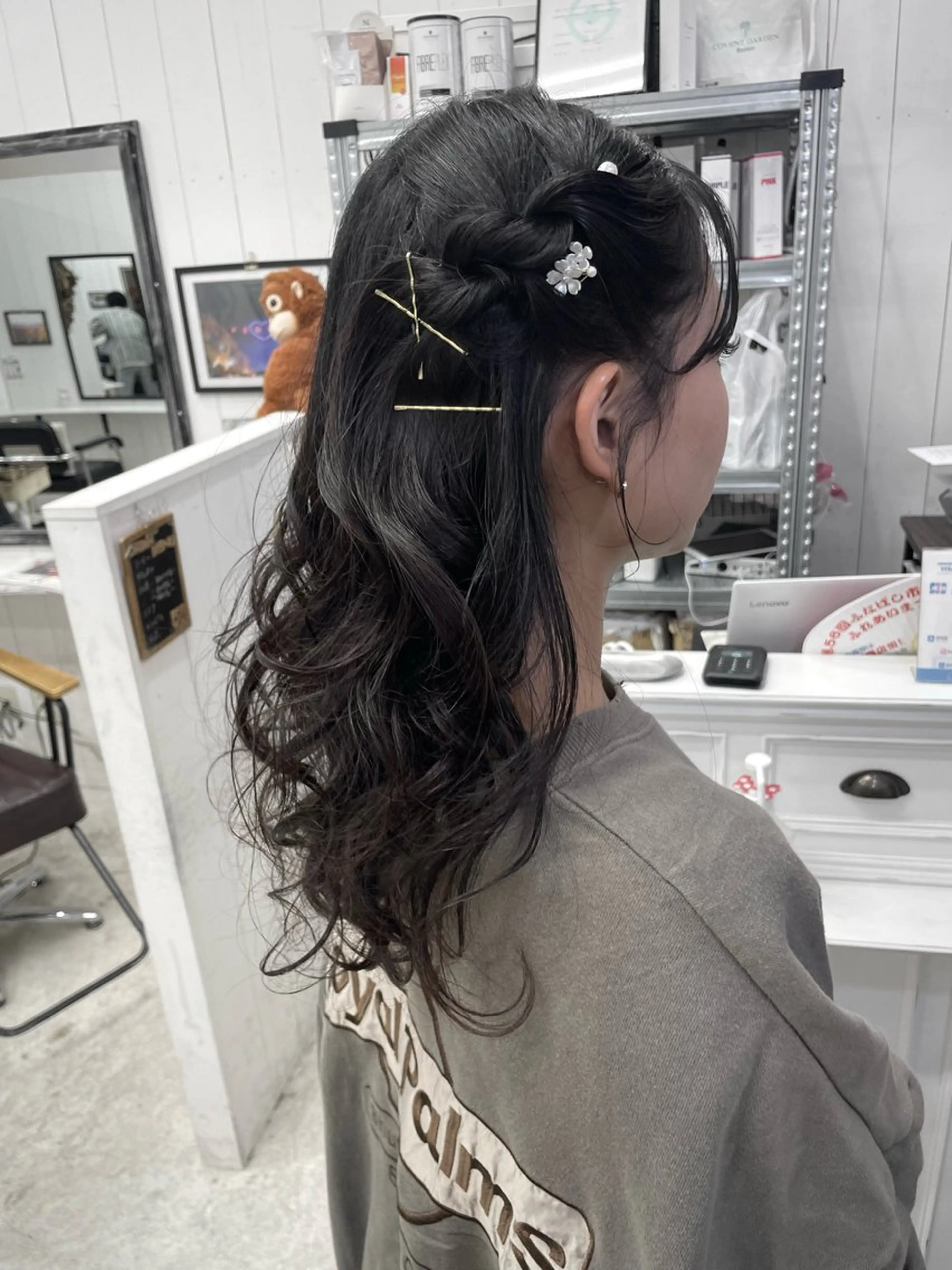 ロング ヘアアレンジ ヘアセット Ann. /レイヤーカットのヘアスタイル