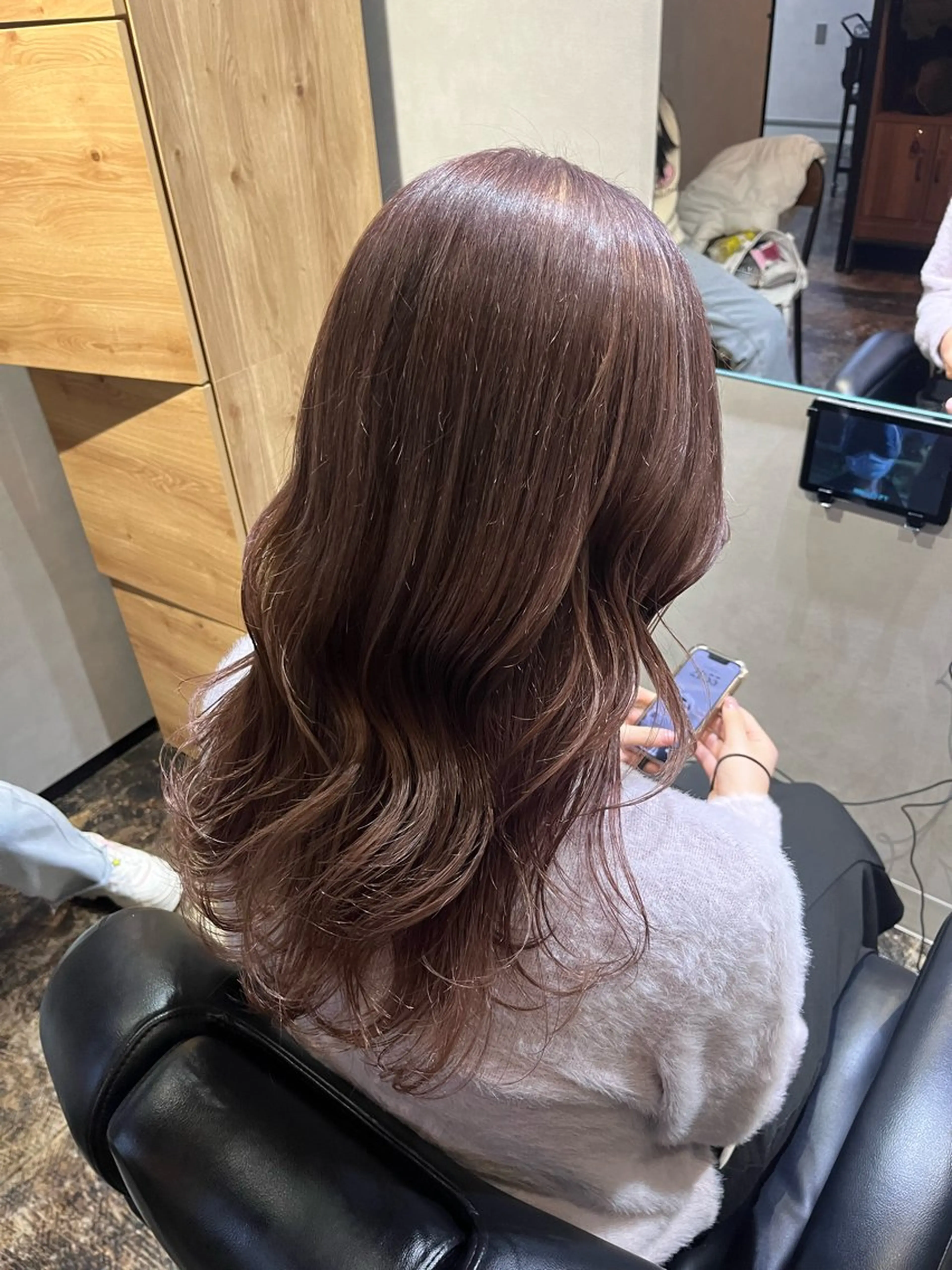 セミロング カラー グレージュ ピンクカラー カット ヘアカラー トリートメント 透明感カラー/パーマ 🌀アオノアユミのヘアスタイル