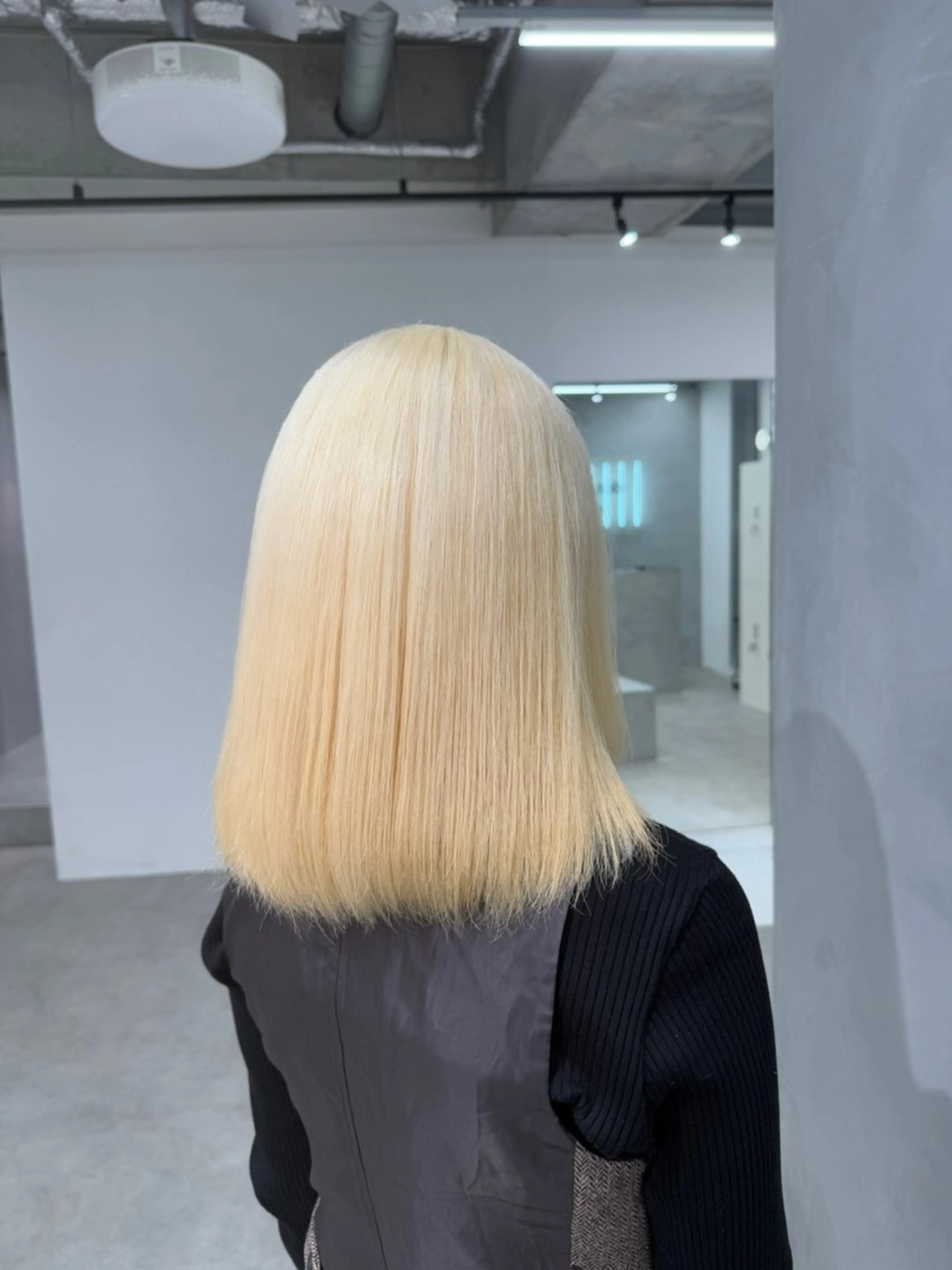 カラー 抜きっぱなしブロンド ブロンド 🩷hair salon dot. tokyo color 🩷所属・ハイトーンカラー ⌇Hao 🎀✮のヘアスタイル