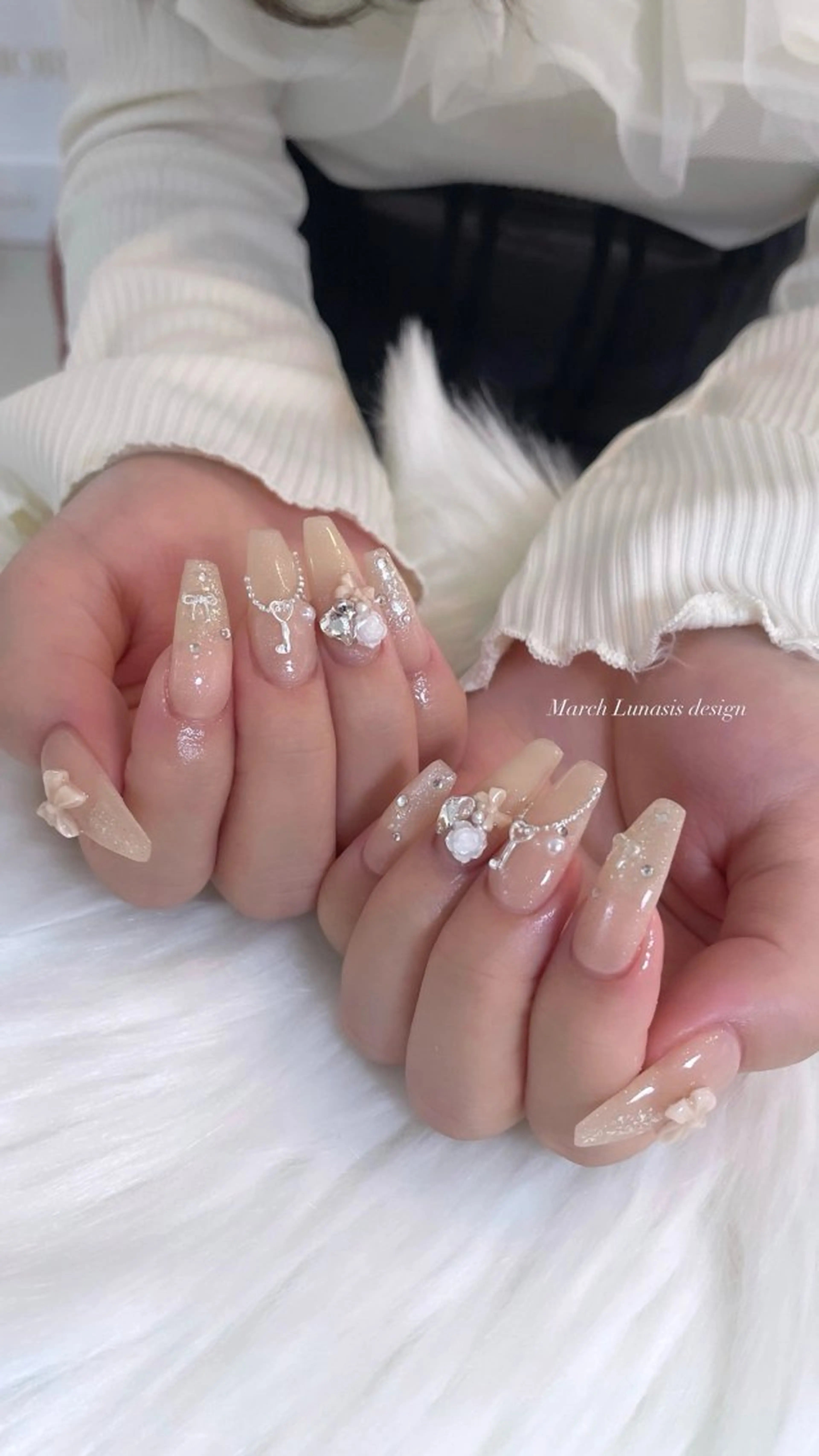 ネイル ハンドネイル nail salon Lunasisのネイルデザイン